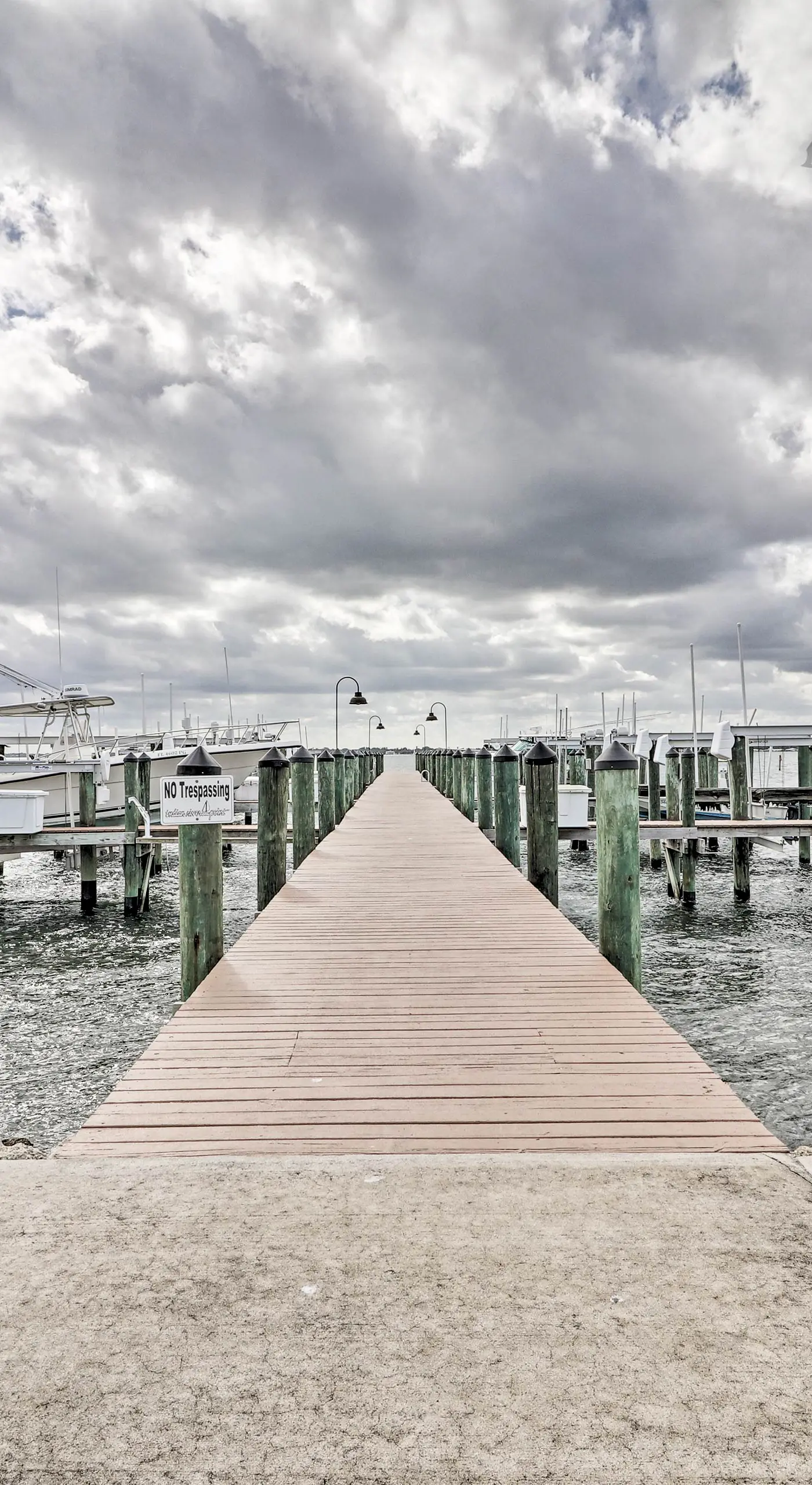 < 1 Mi to Jensen Beach: Home w/ Community Perks!