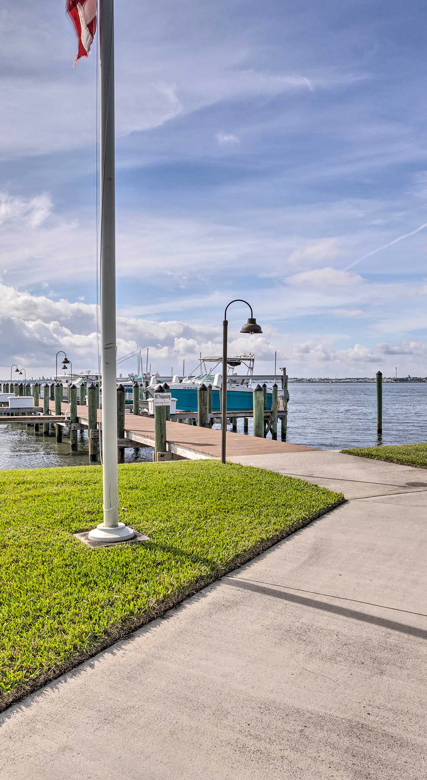 < 1 Mi to Jensen Beach: Home w/ Community Perks!