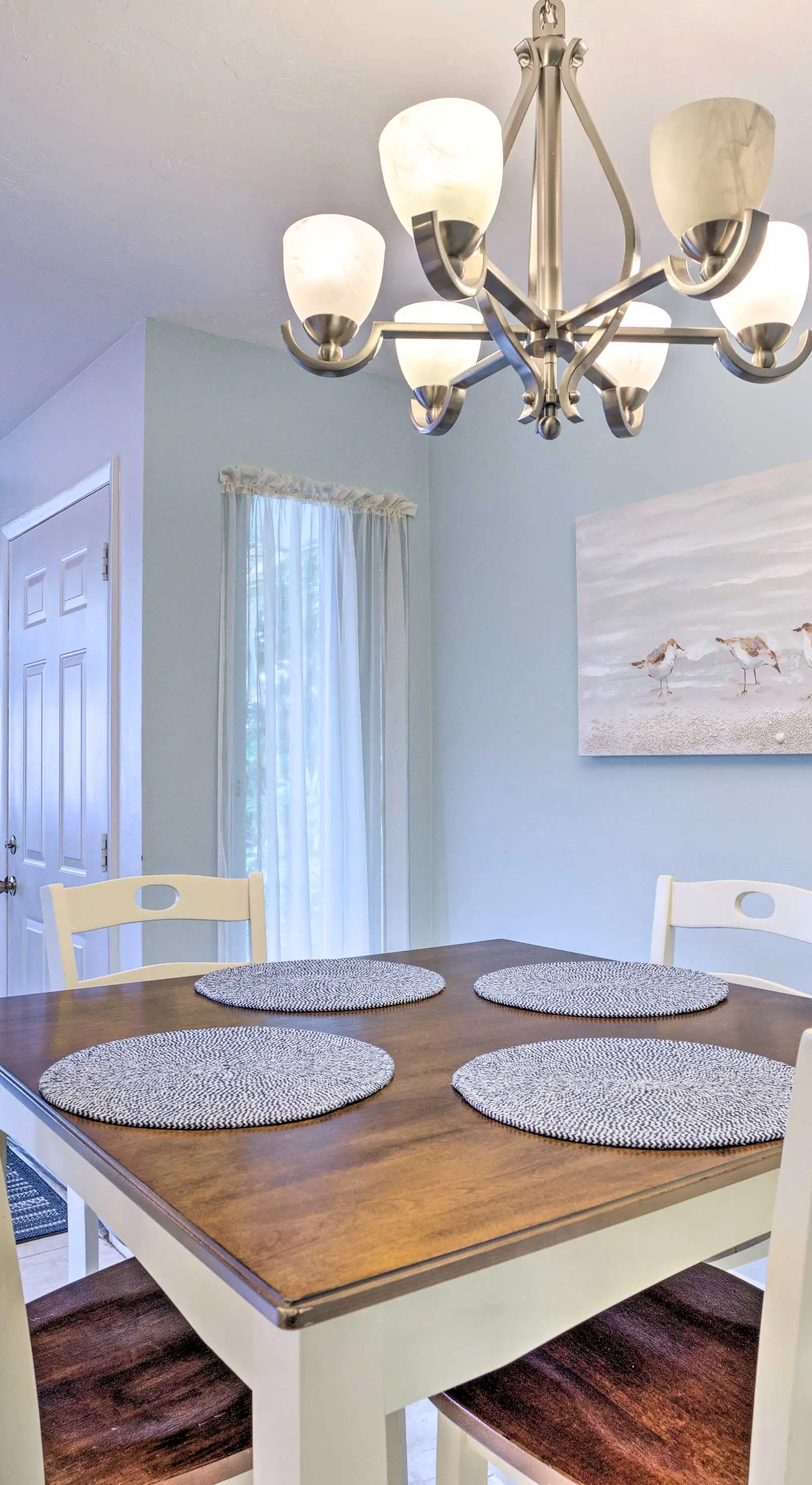 < 1 Mi to Jensen Beach: Home w/ Community Perks!