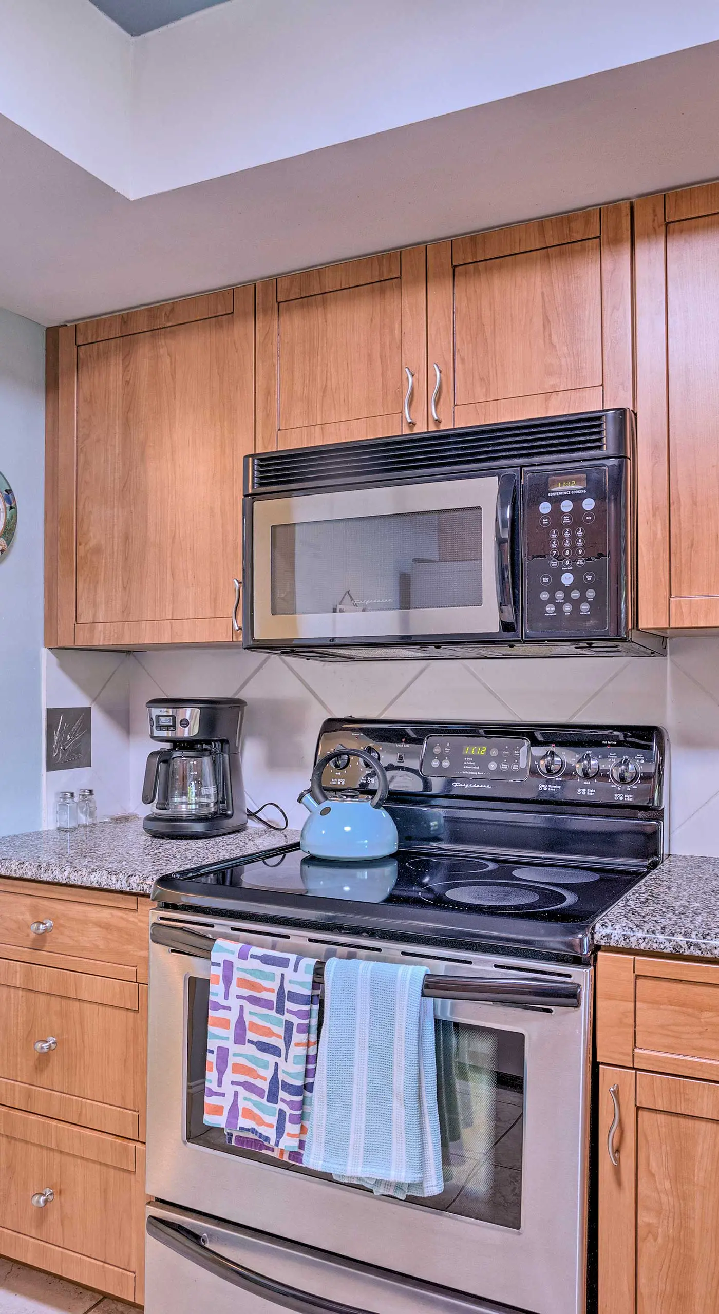 < 1 Mi to Jensen Beach: Home w/ Community Perks!
