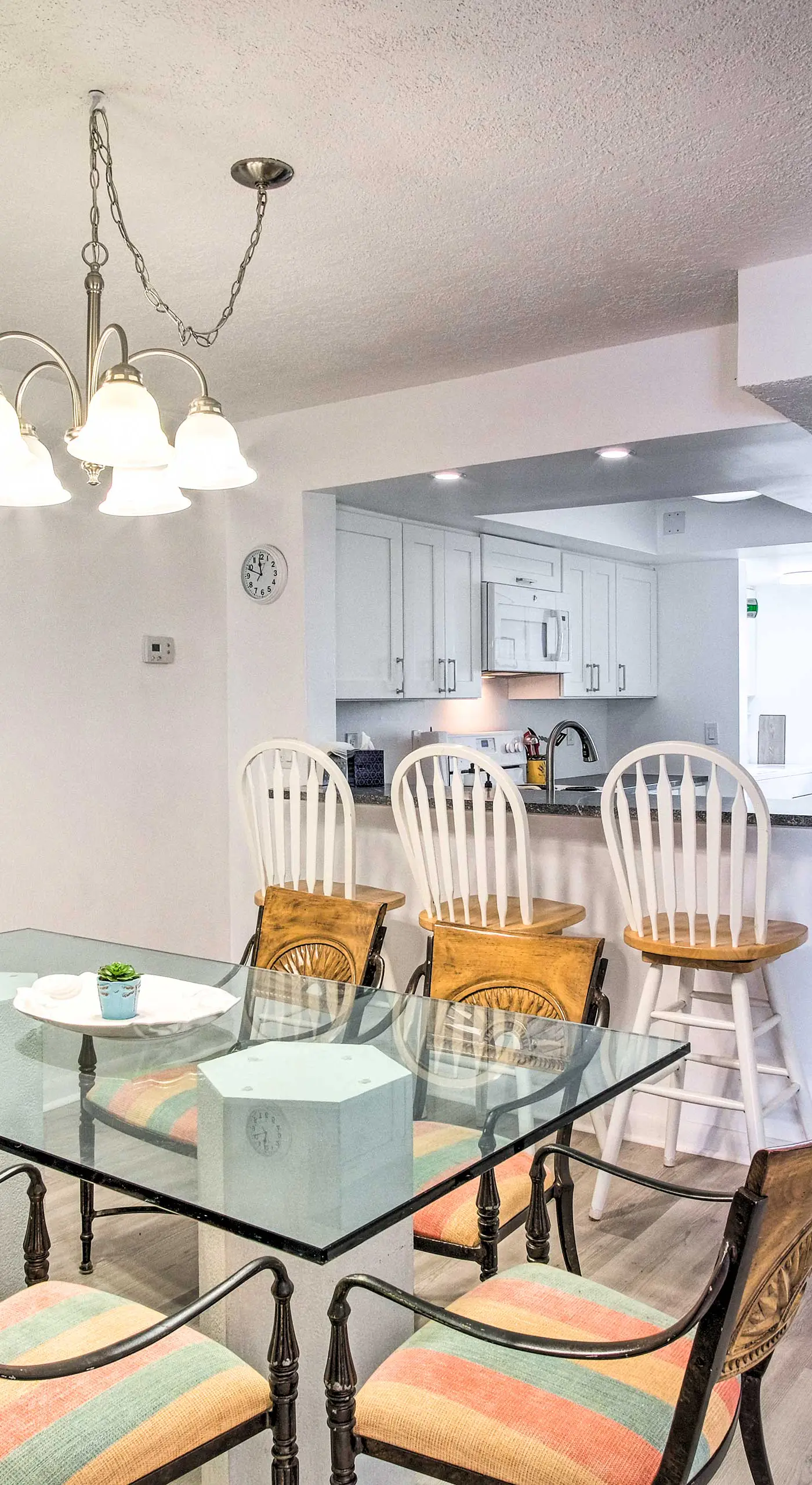 Sunny Cocoa Beach Condo w/ Balcony & Pool Access