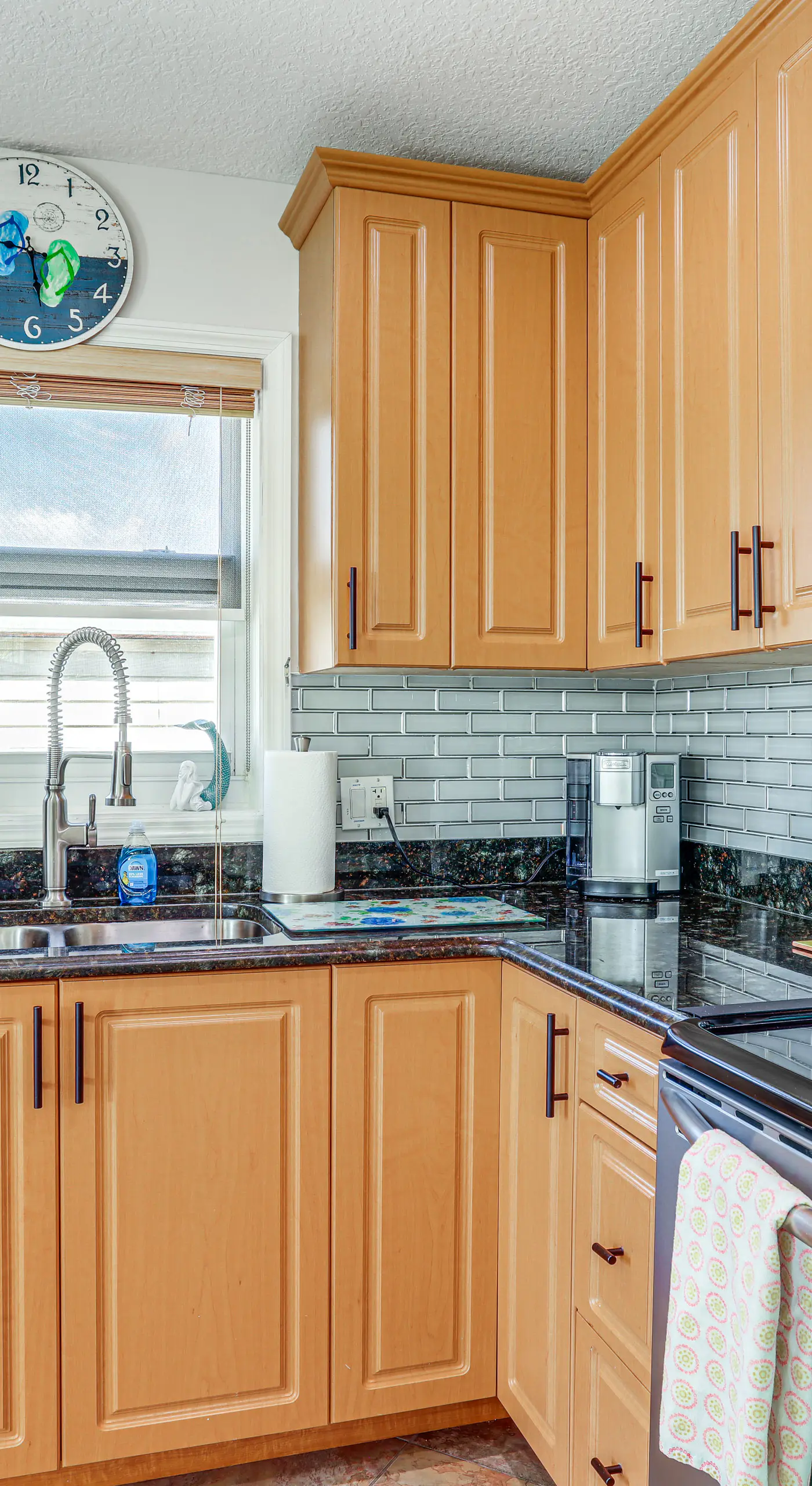 South Hutchinson Island Cottage w/ Beach Access!