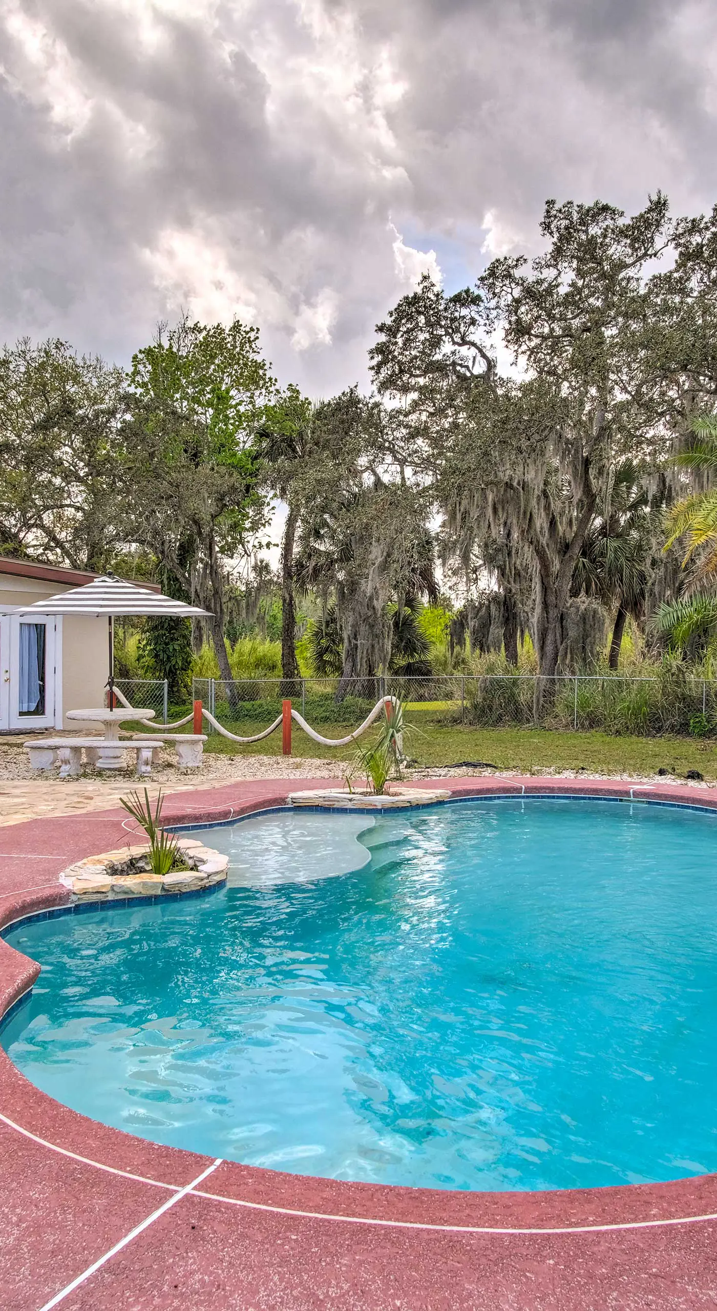 Cozy Melbourne Home w/ Deck & Pool: 5 Mi to Beach!