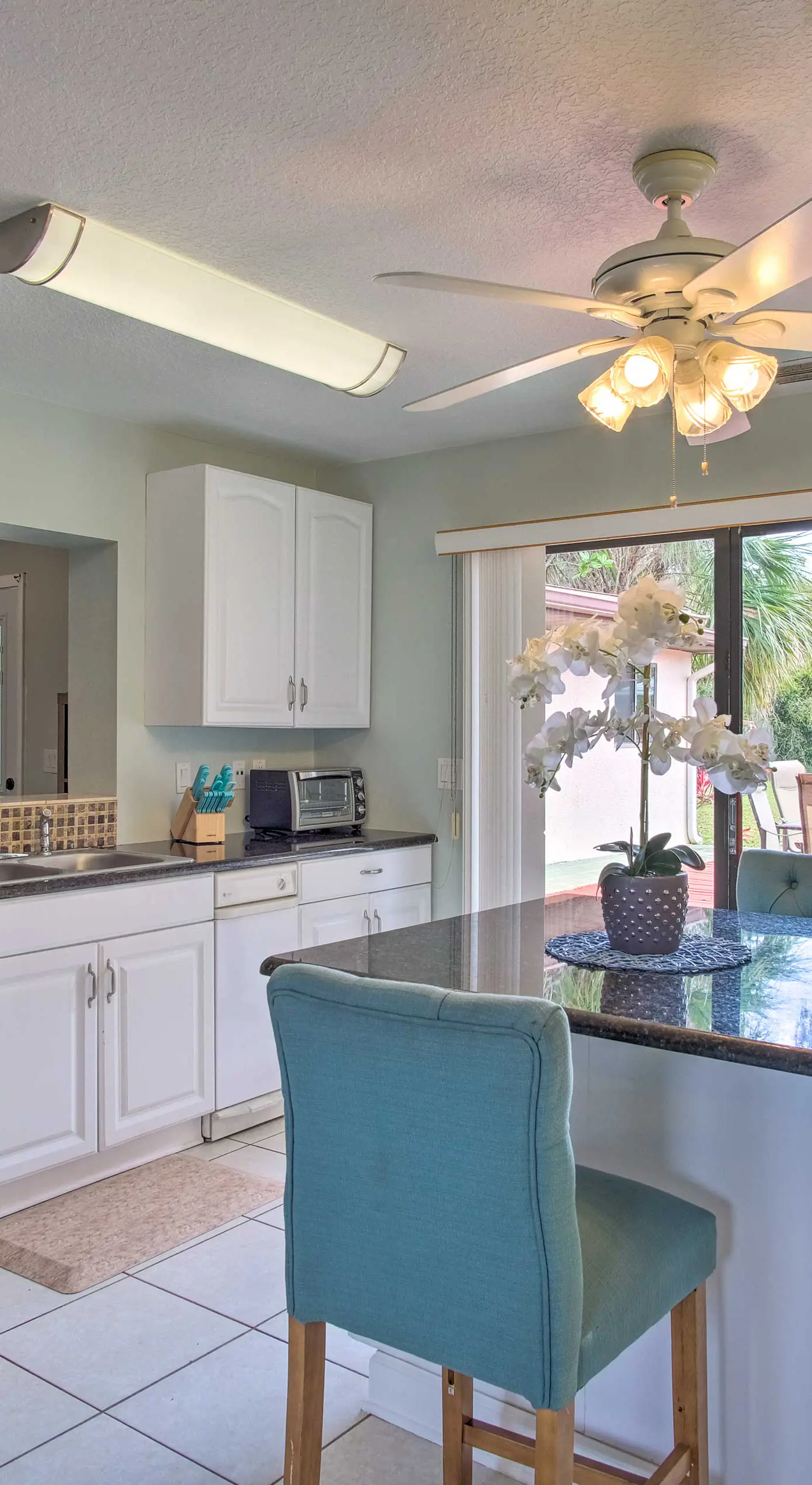 Cozy Melbourne Home w/ Deck & Pool: 5 Mi to Beach!