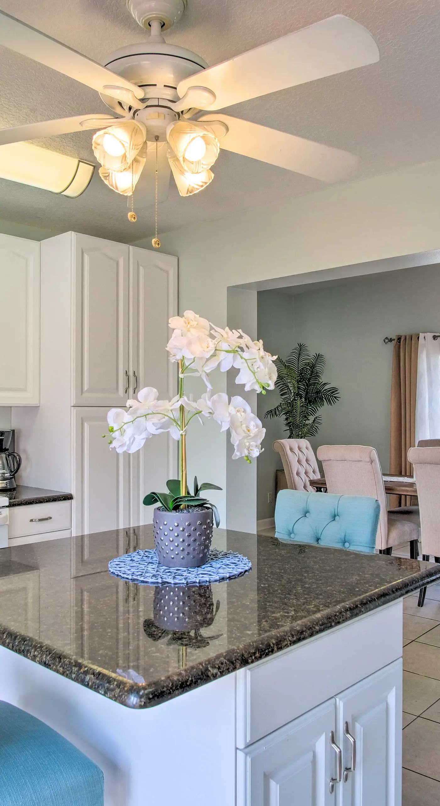 Cozy Melbourne Home w/ Deck & Pool: 5 Mi to Beach!