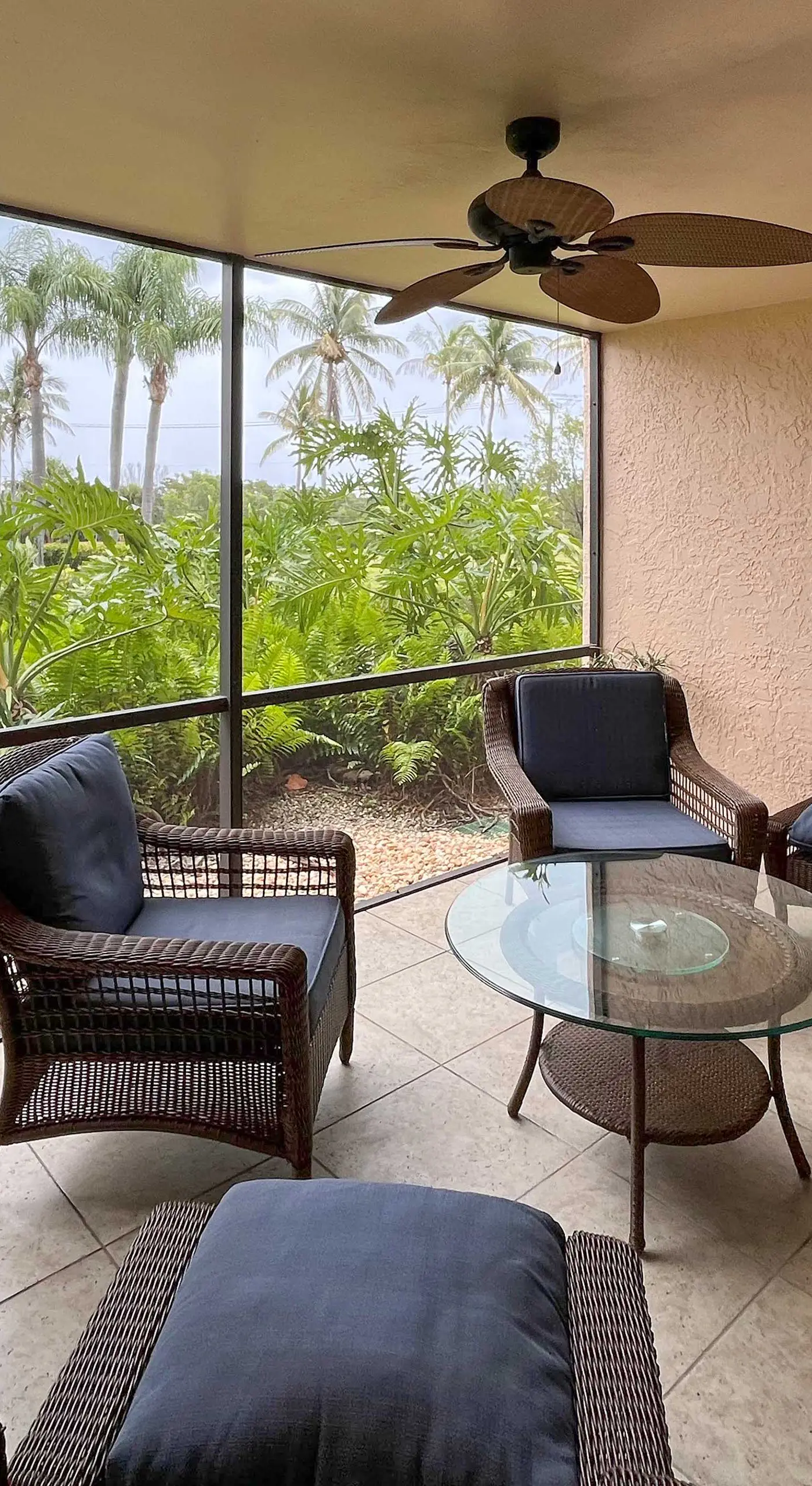 Jupiter Condo w/ Pool Access, Walk to Beach!