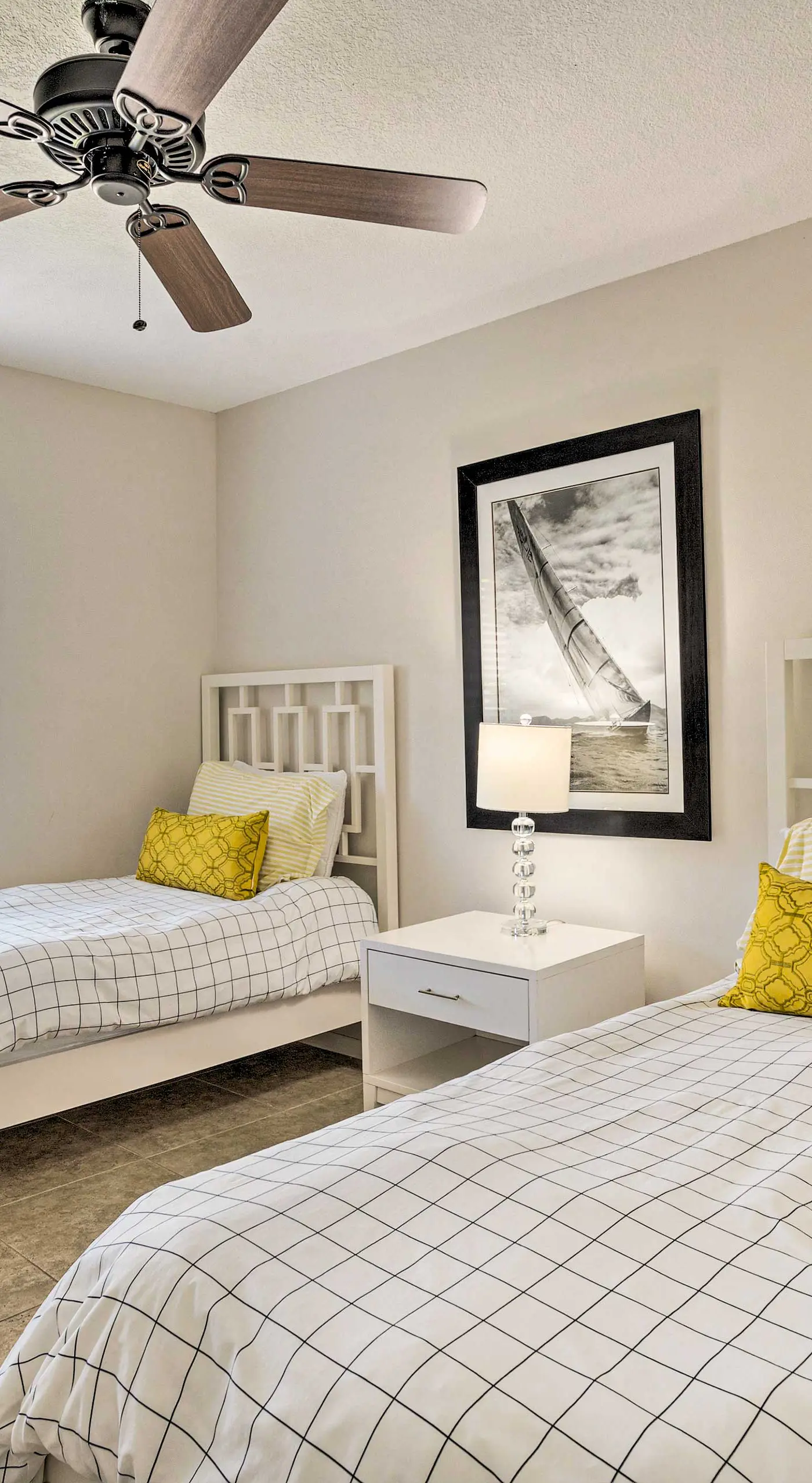 Jupiter Condo w/ Pool Access, Walk to Beach!