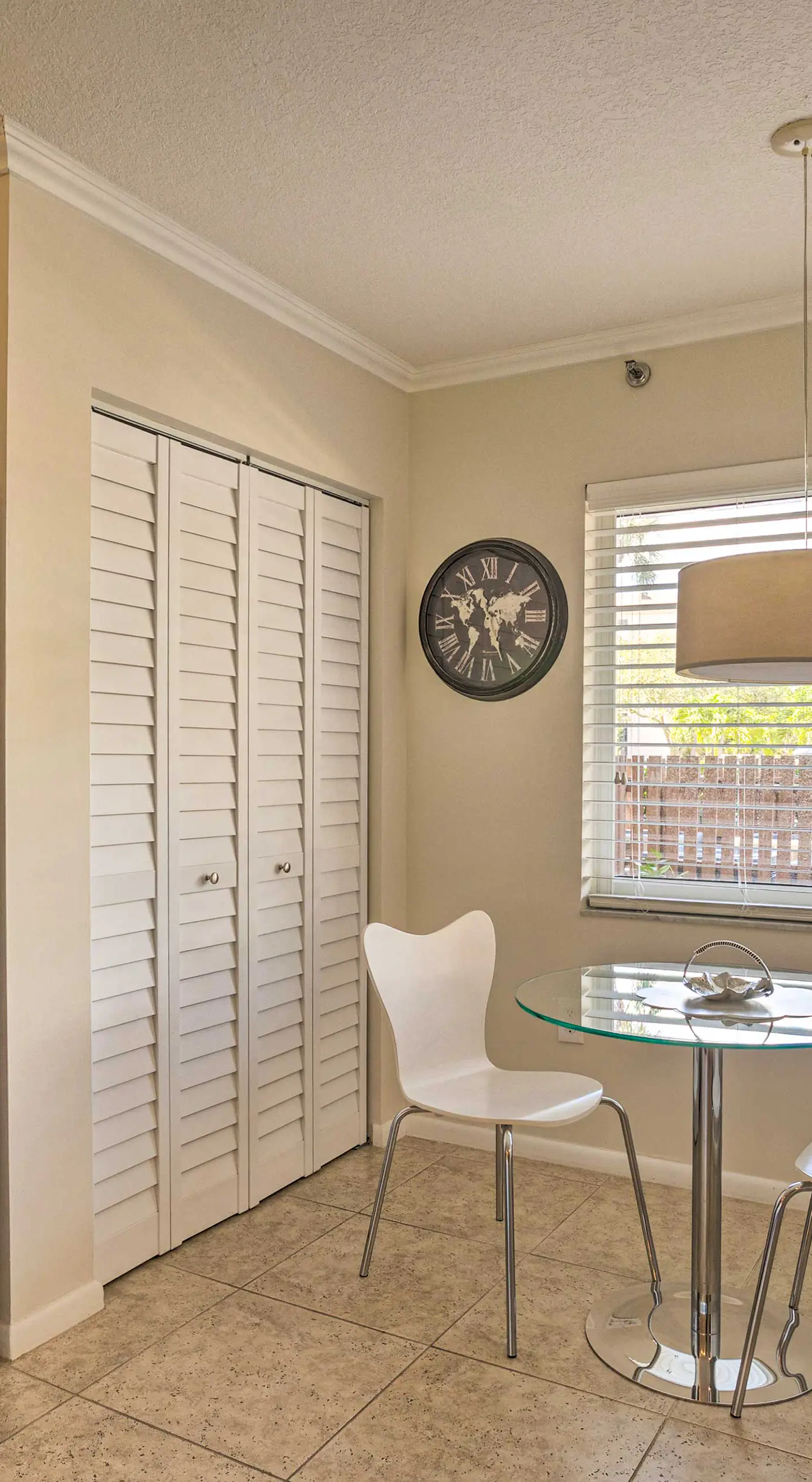 Jupiter Condo w/ Pool Access, Walk to Beach!