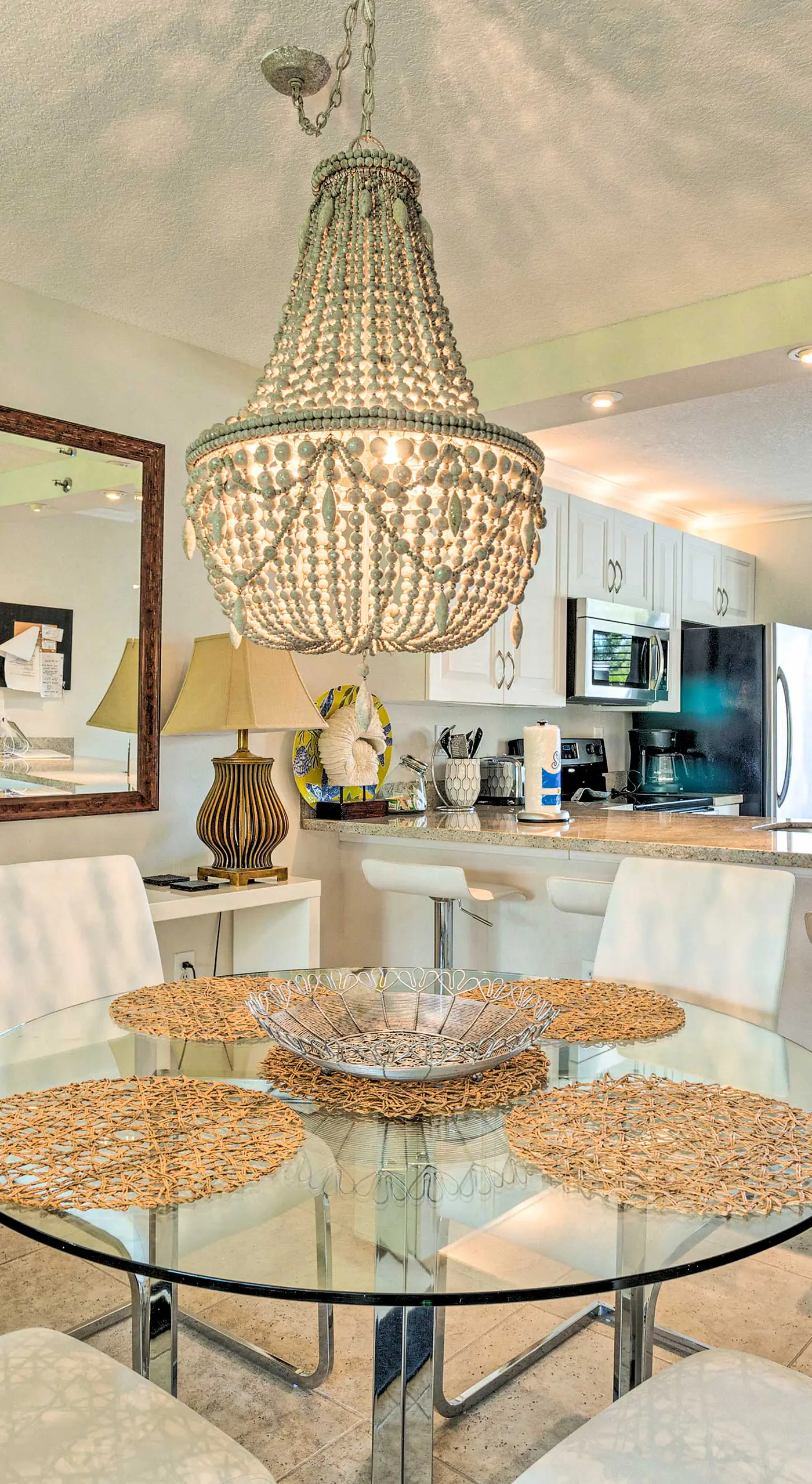 Jupiter Condo w/ Pool Access, Walk to Beach!