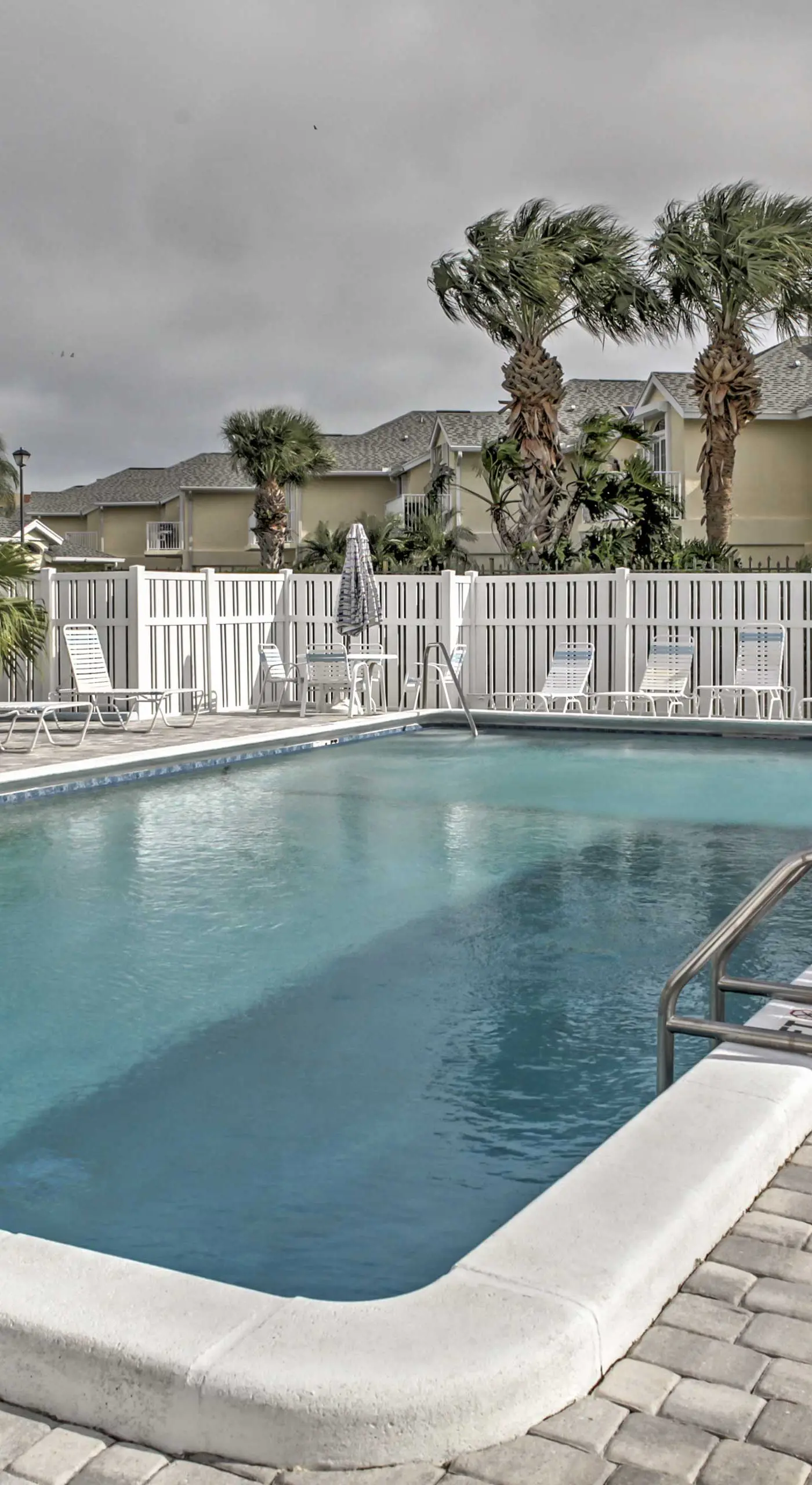 'Sand Dollar' Jenson Beach Home w/ Pool Access!