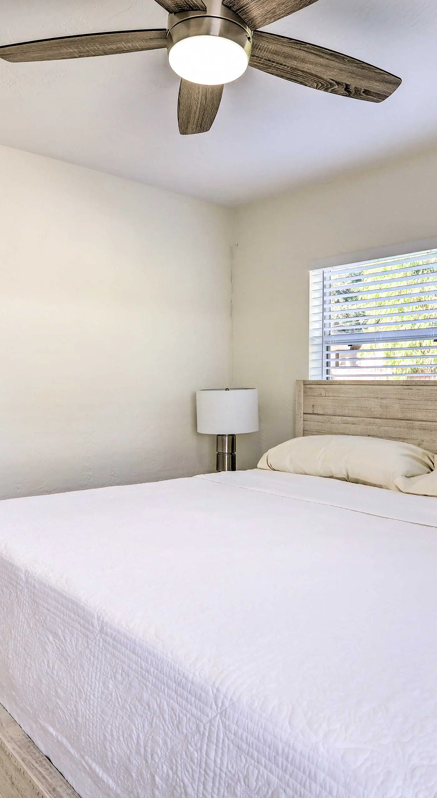 Cute & Cozy Florida Duplex: Walk to Beaches!