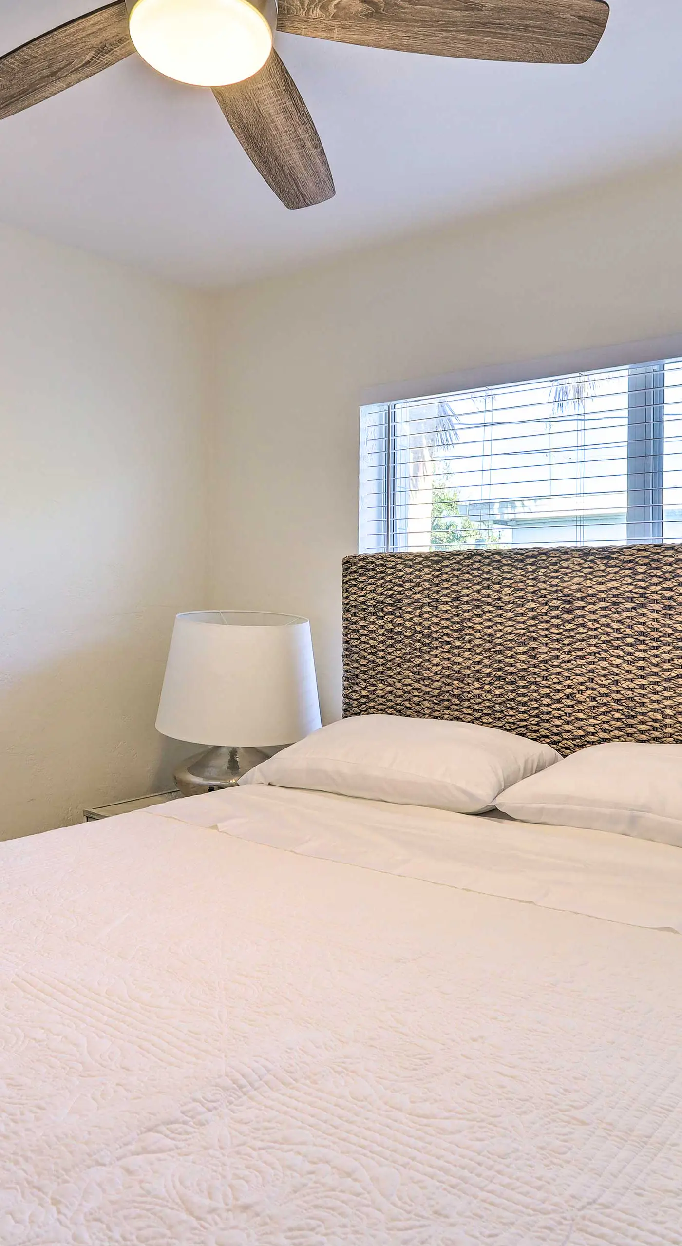 Cute & Cozy Florida Duplex: Walk to Beaches!
