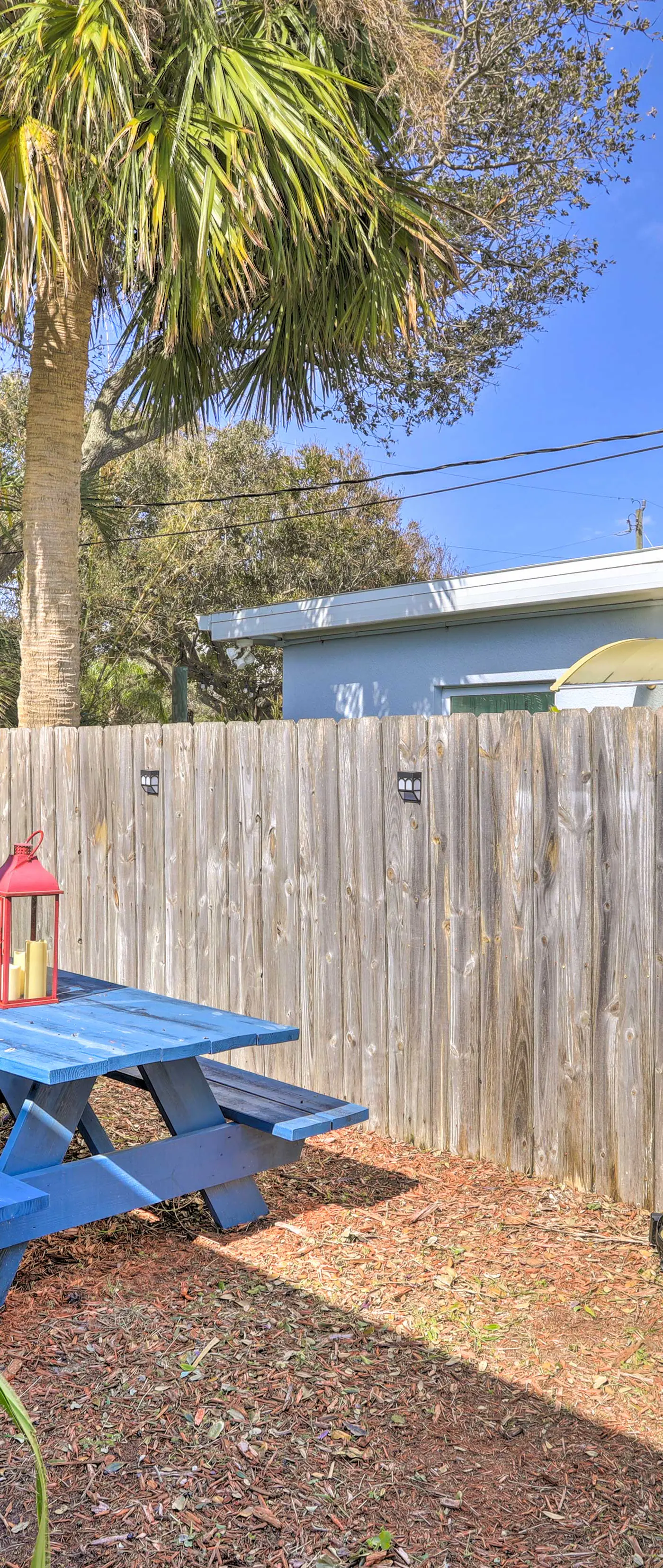 Cute & Cozy Florida Duplex: Walk to Beaches!