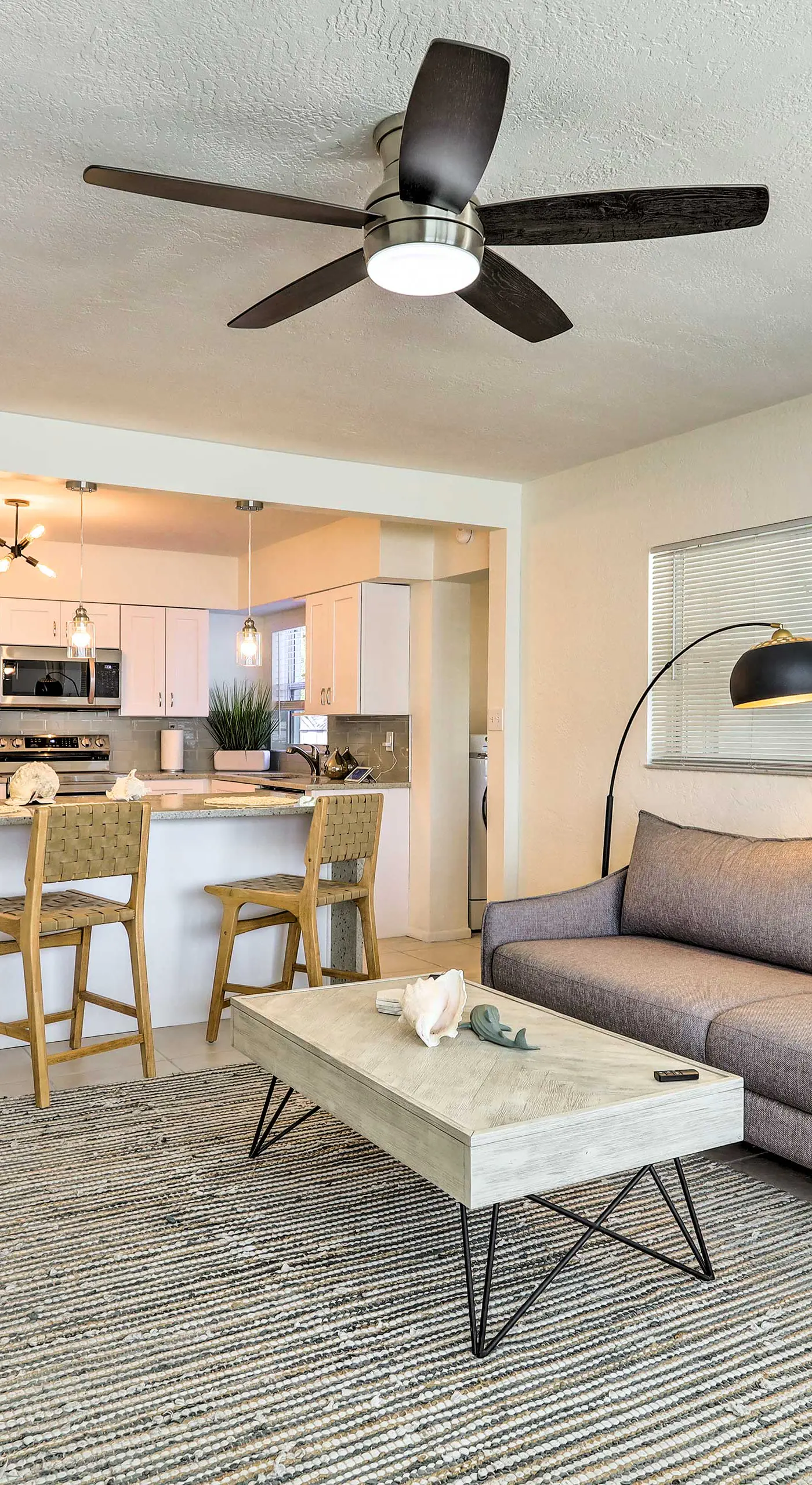 Cute & Cozy Florida Duplex: Walk to Beaches!
