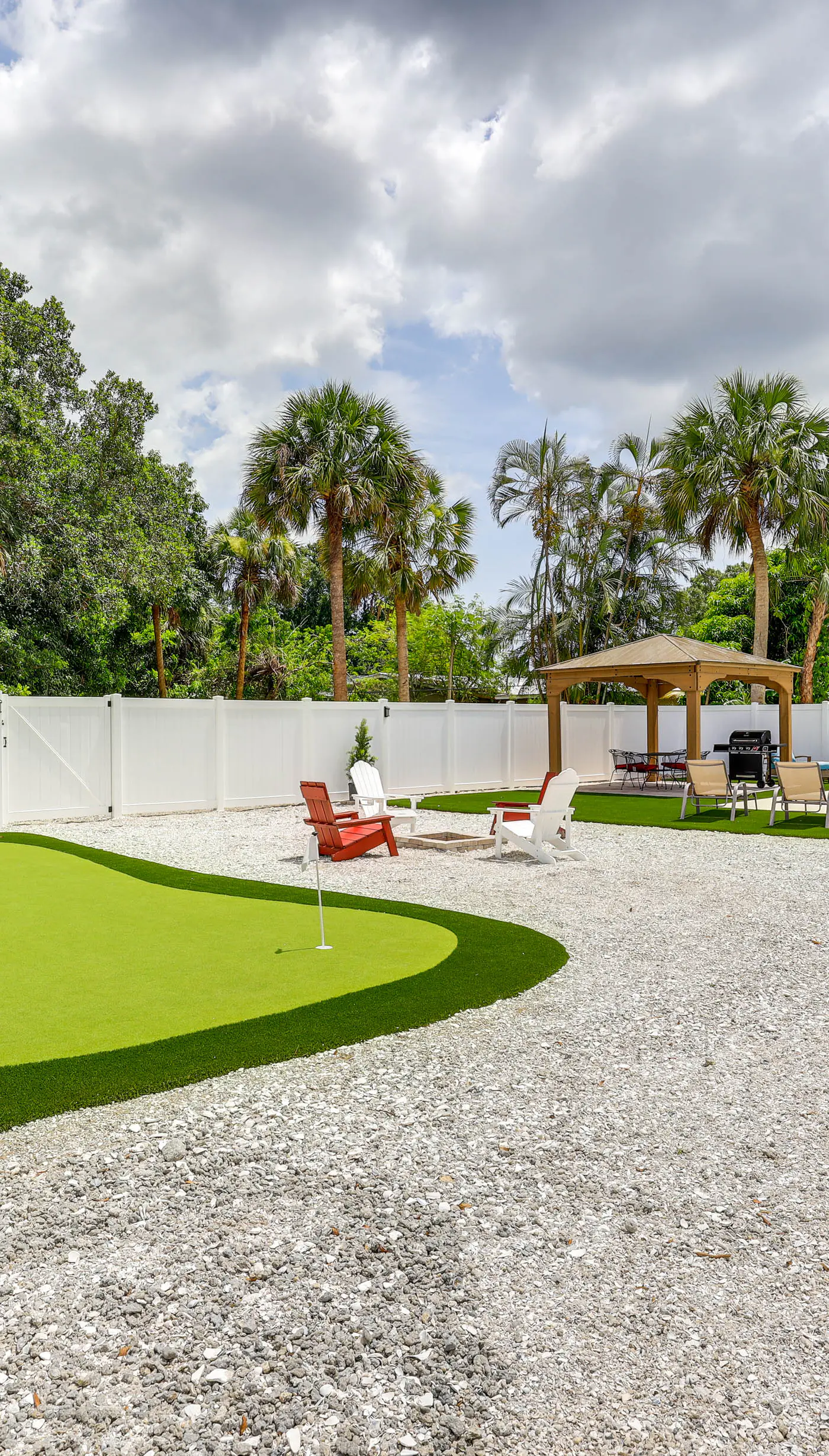 Vero Beach Vacation Rental: Pool & Putting Green!