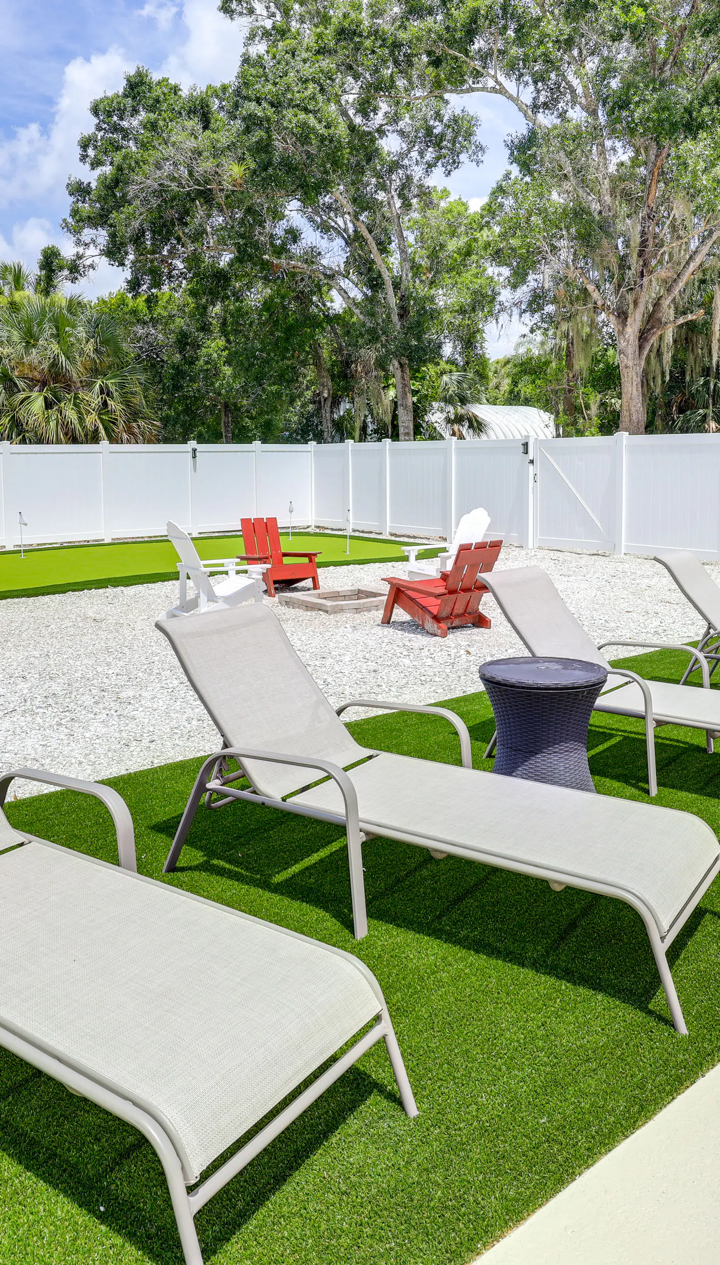 Vero Beach Vacation Rental: Pool & Putting Green!