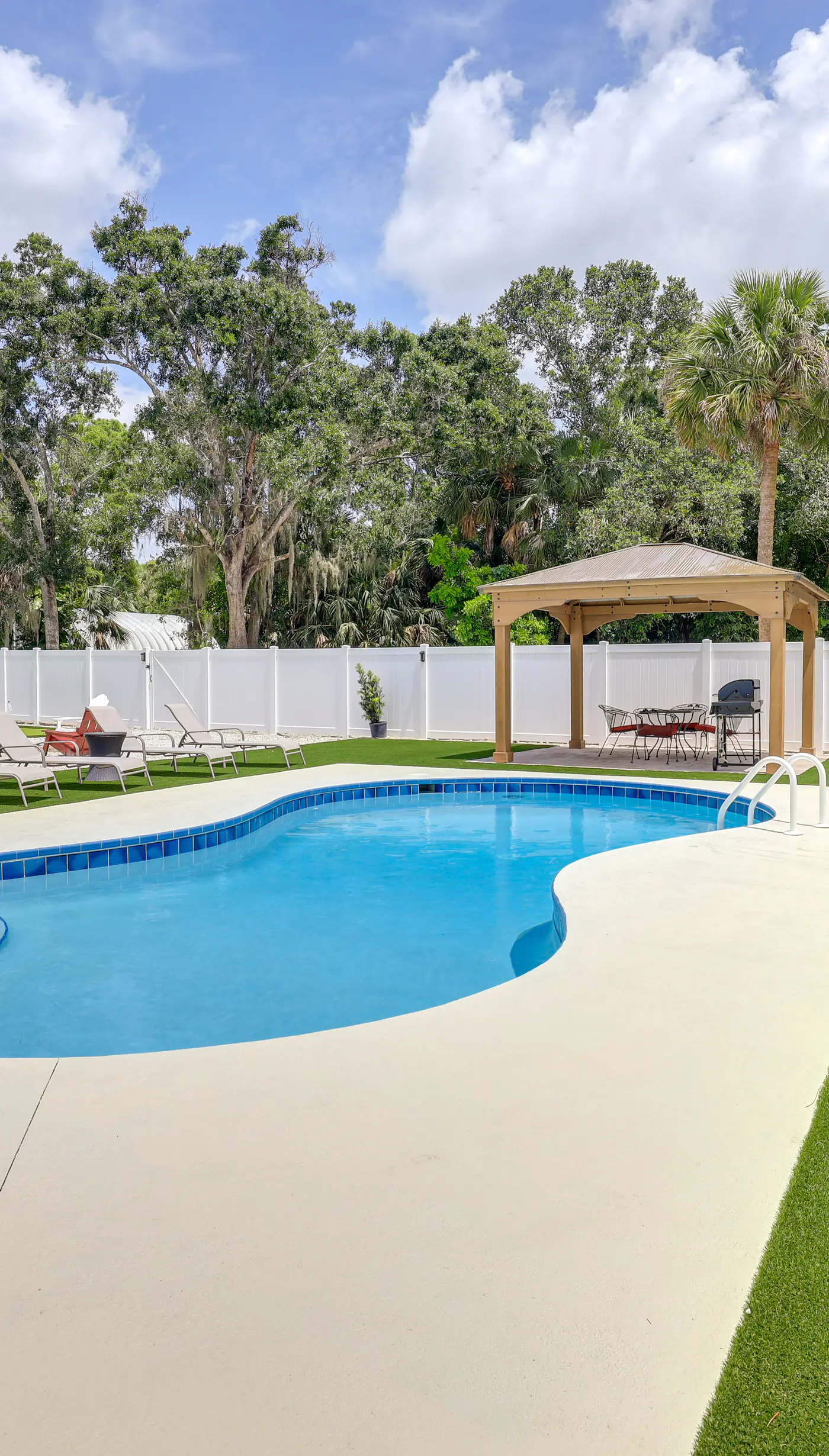 Vero Beach Vacation Rental: Pool & Putting Green!