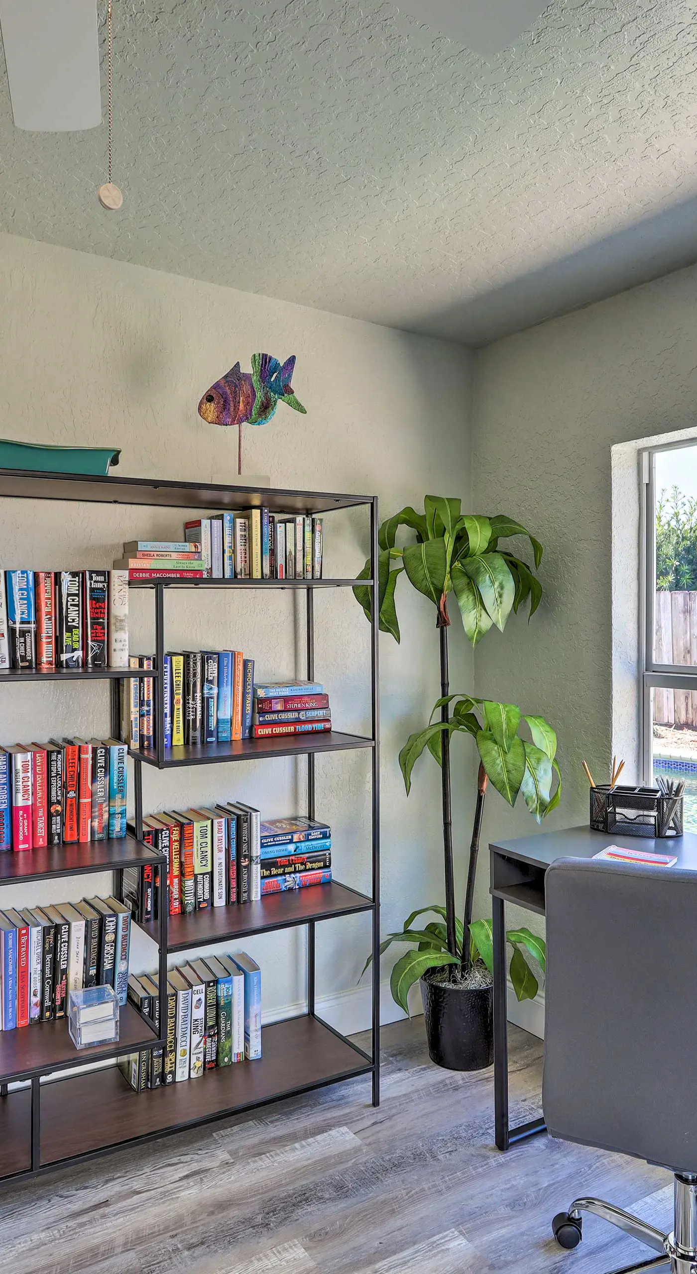 Pet-Friendly Merritt Island Home w/ Heated Pool