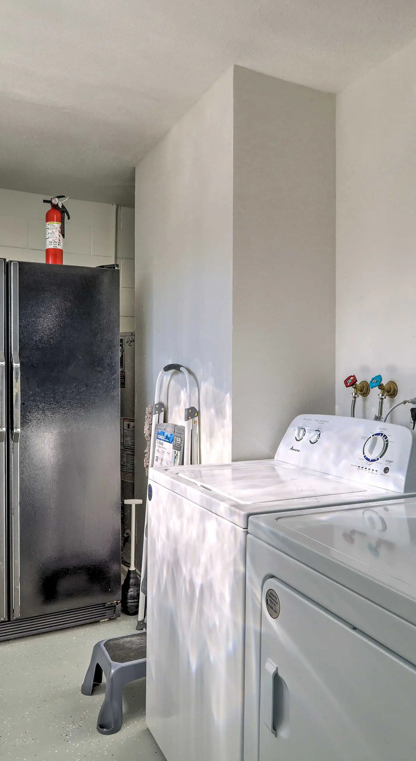 Pet-Friendly Merritt Island Home w/ Heated Pool