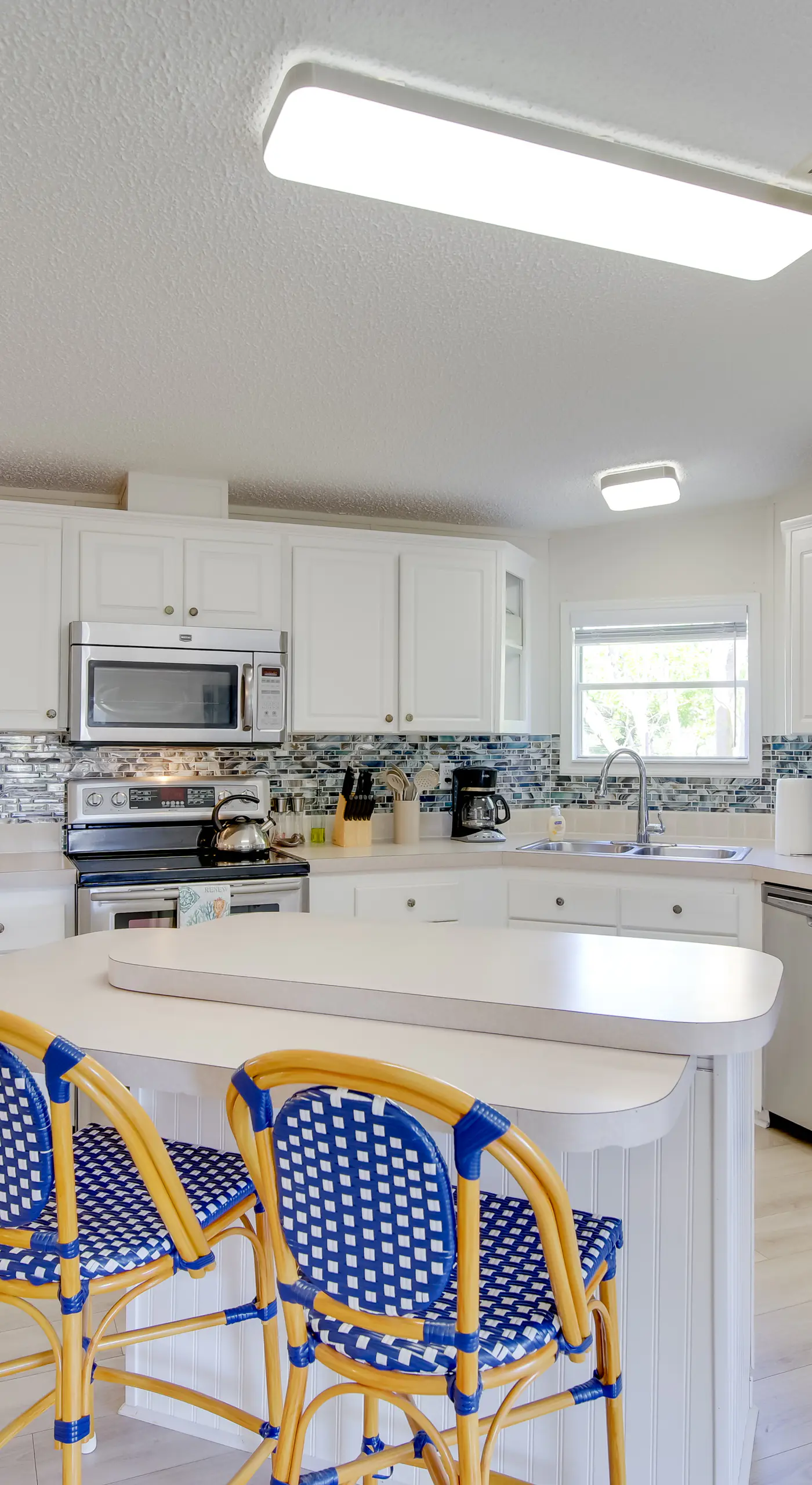 Sebastien Cottage w/ Screened Porch, 5 Mi to Beach