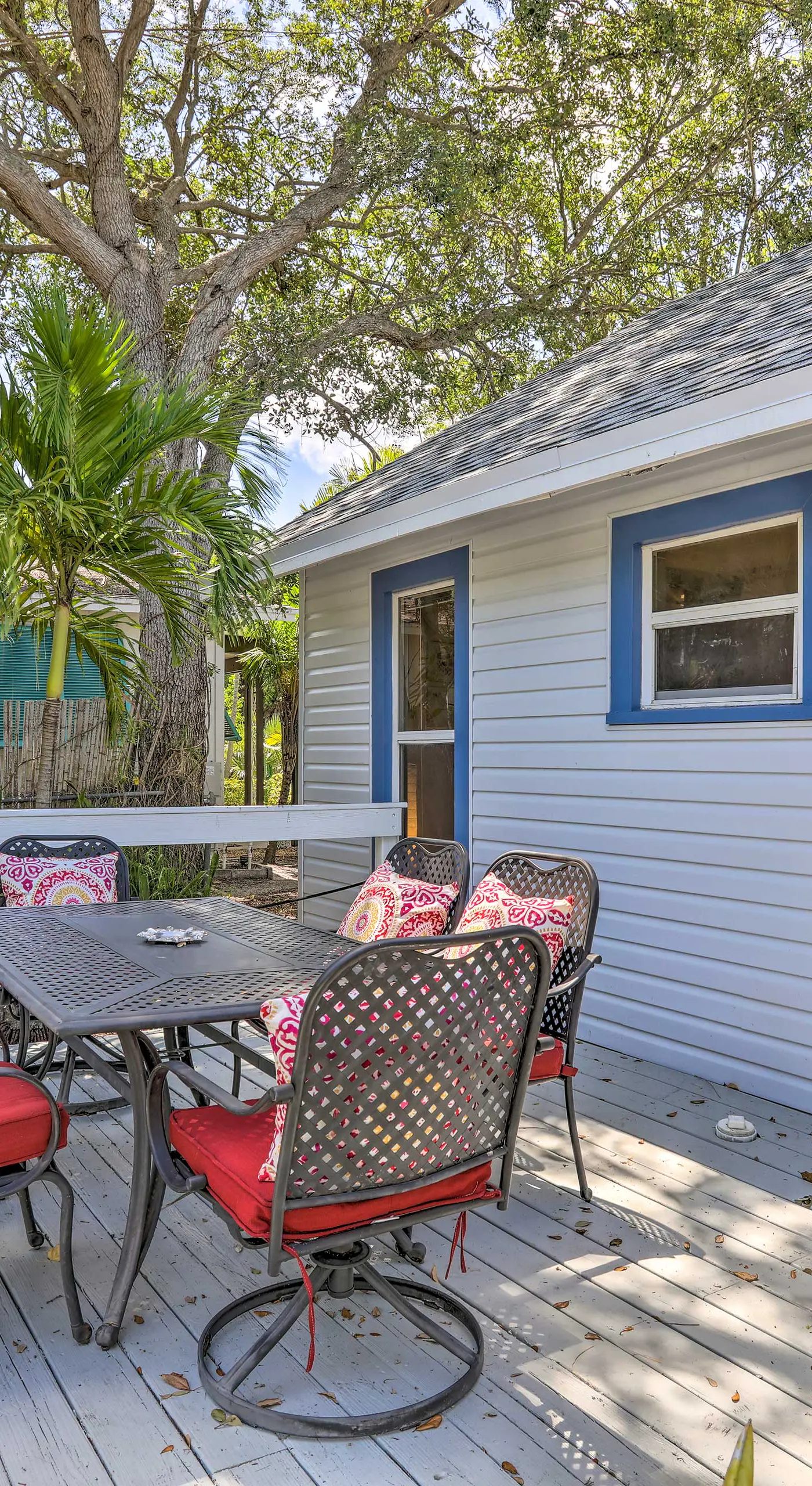 Lovely Cottage Near Downtown Stuart & Beaches