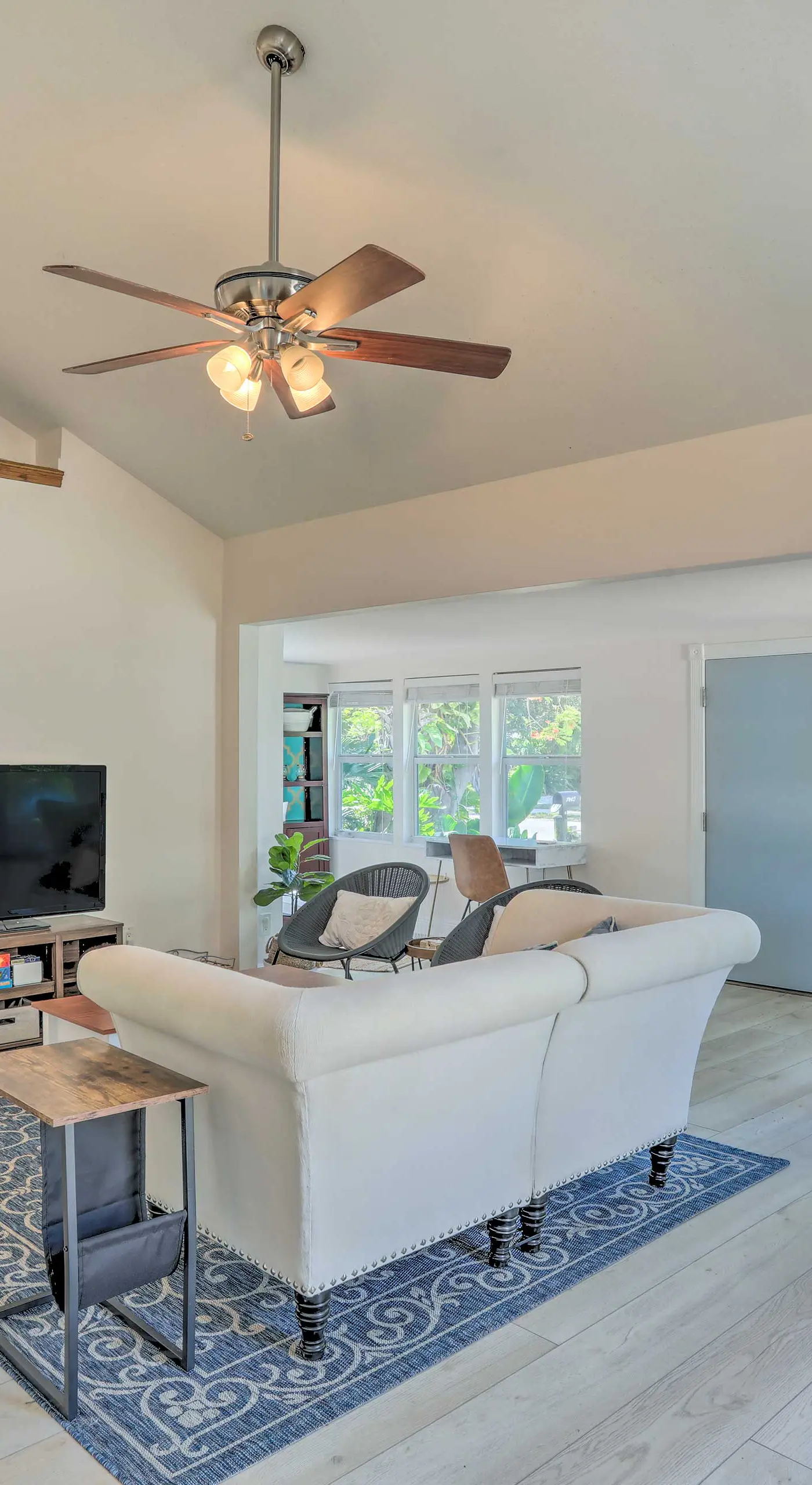 Lovely Cottage Near Downtown Stuart & Beaches