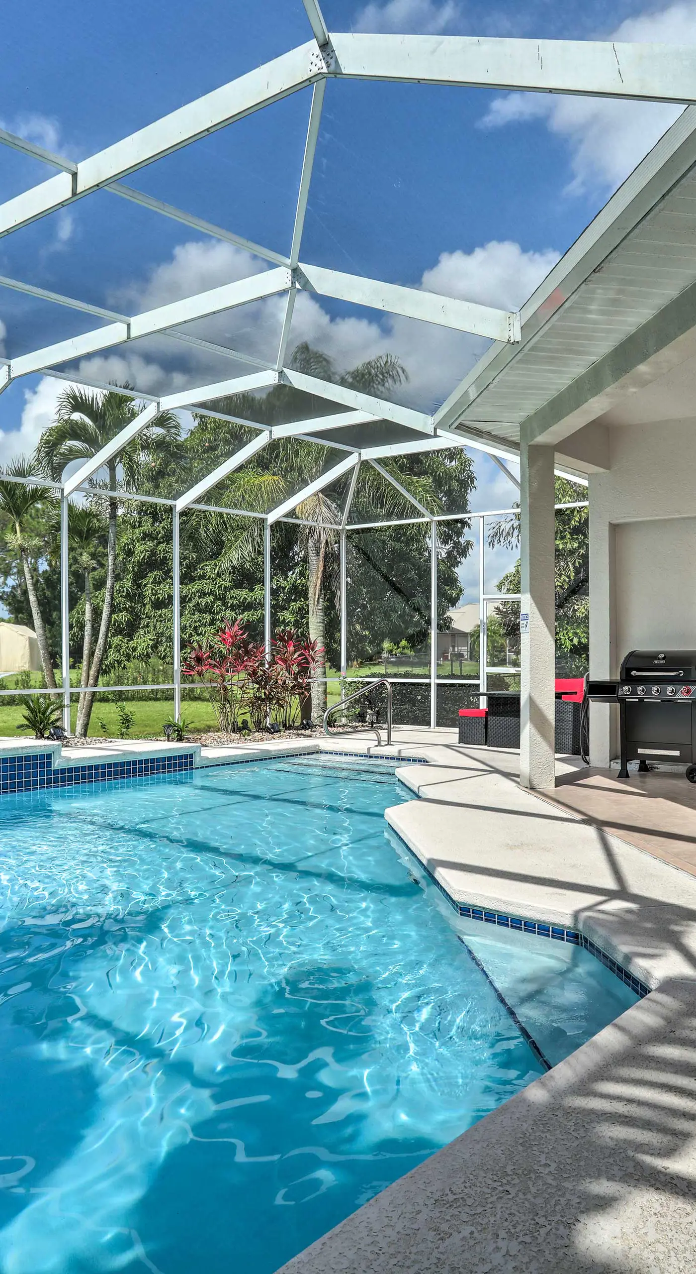 Private Pool & Hot Tub: Port St Lucie Escape