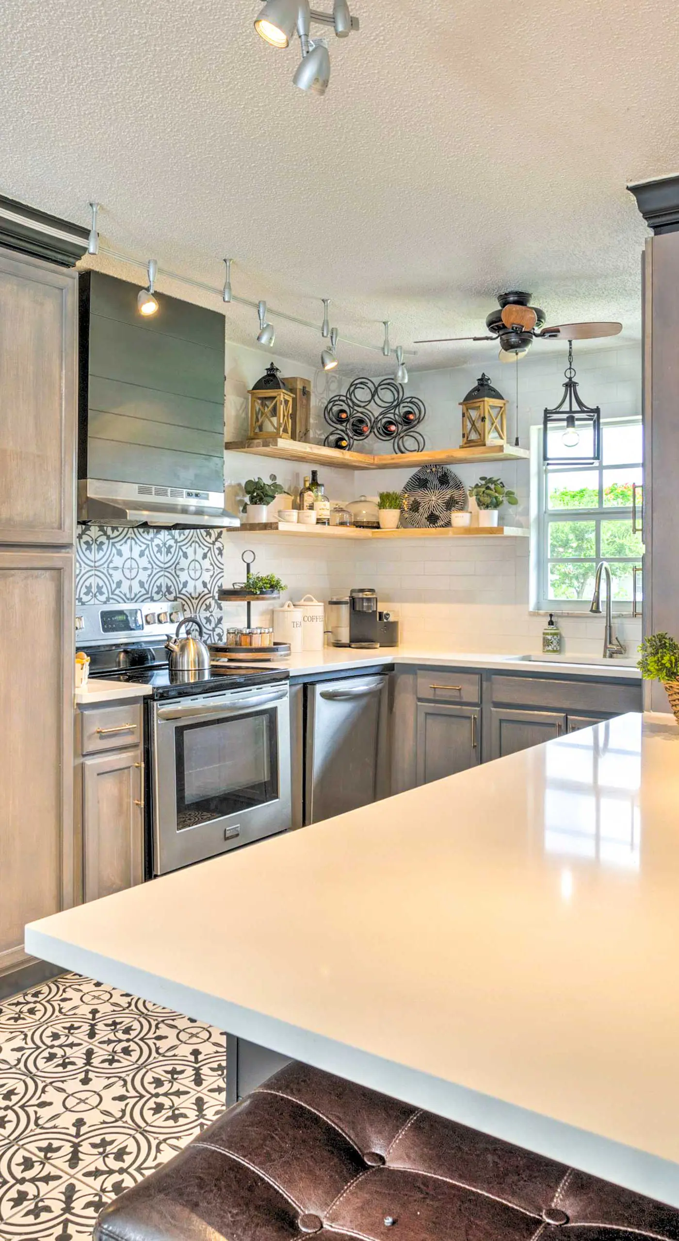 'Tropical Landing' Stuart Home w/ Pool + Grill!
