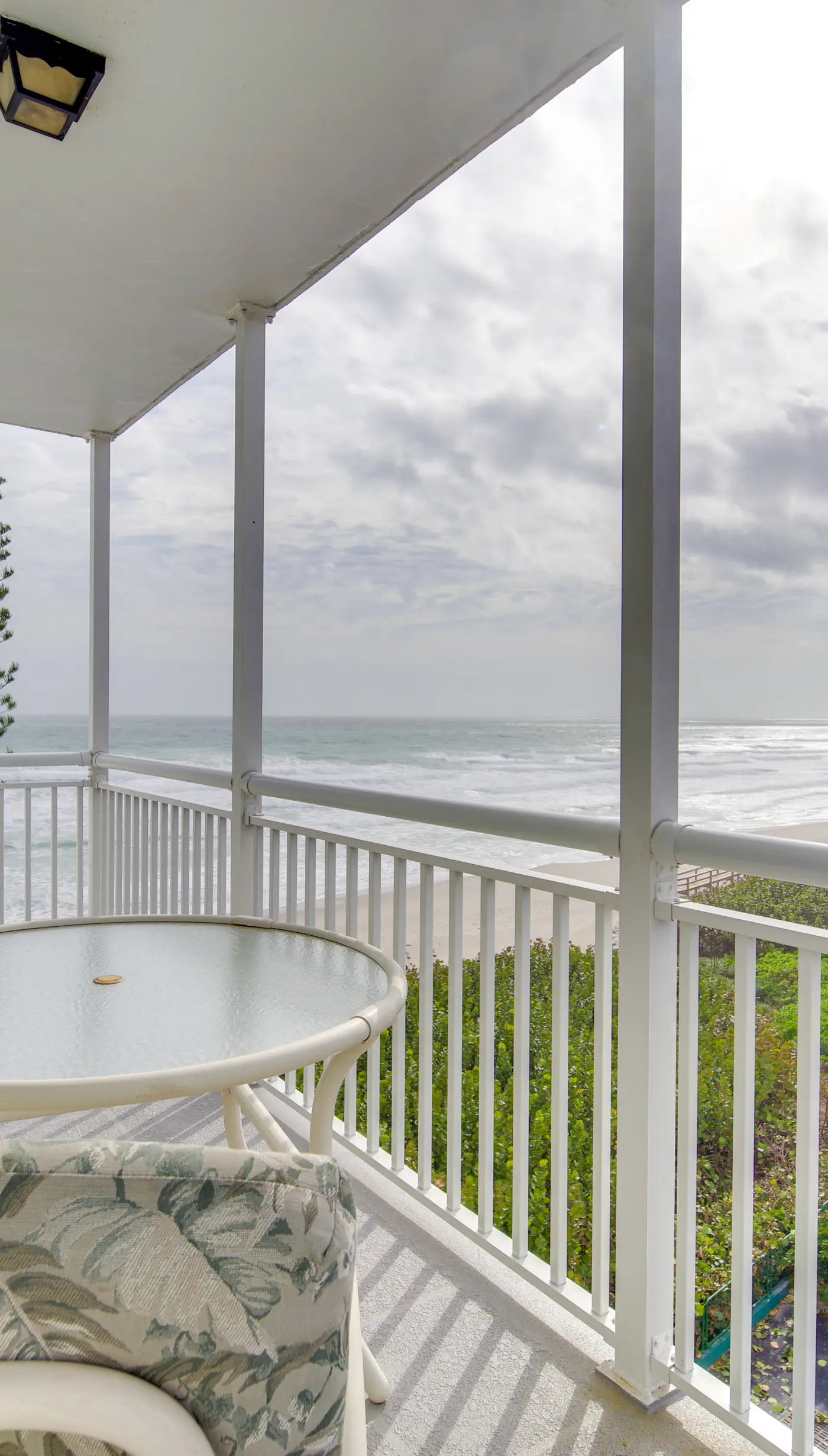 Ocean Sunrises! Beachfront Satellite Beach Condo