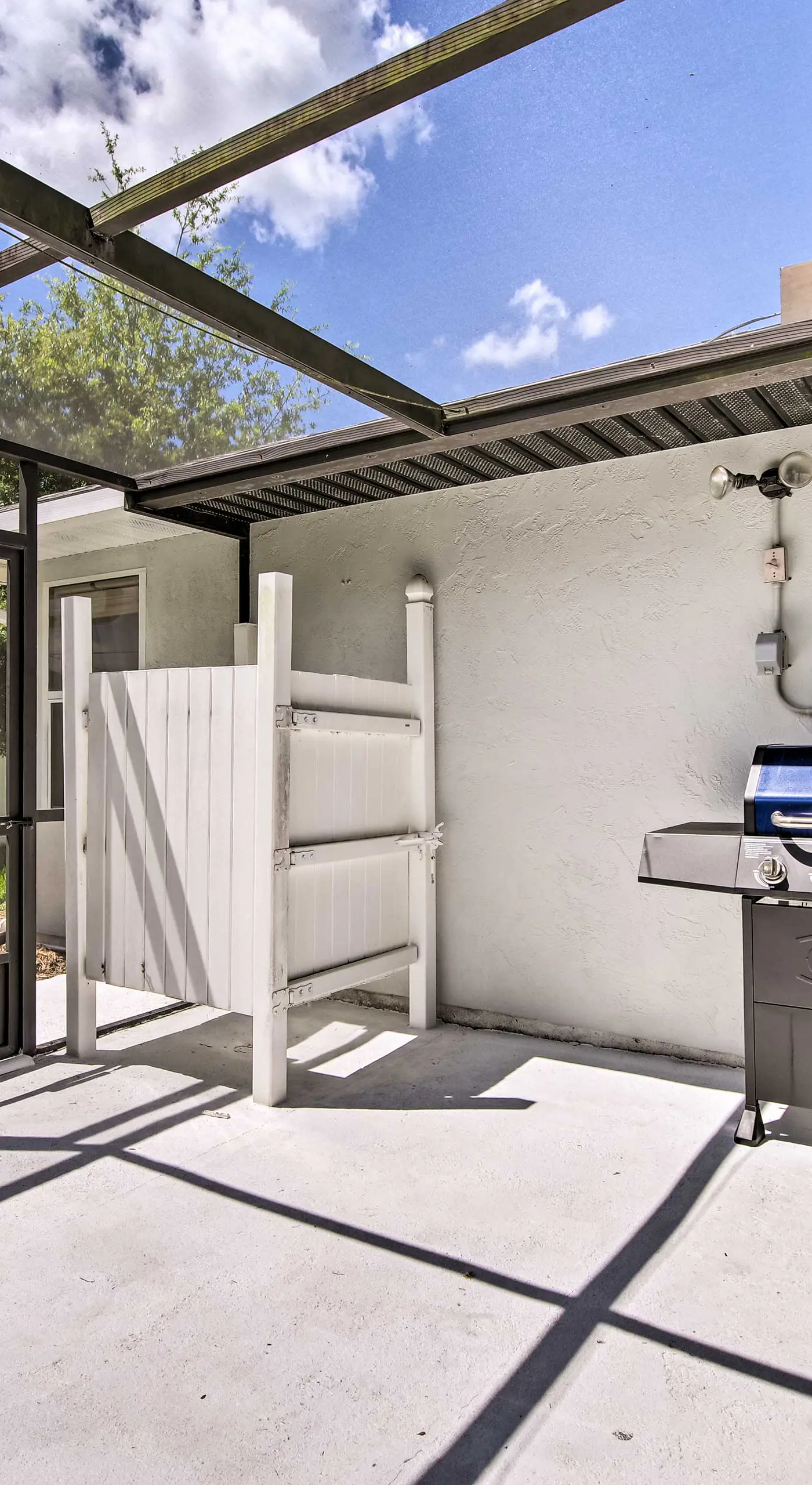 Bright Sebastian Home w/ Pool ~ 7 Mi to Beach!