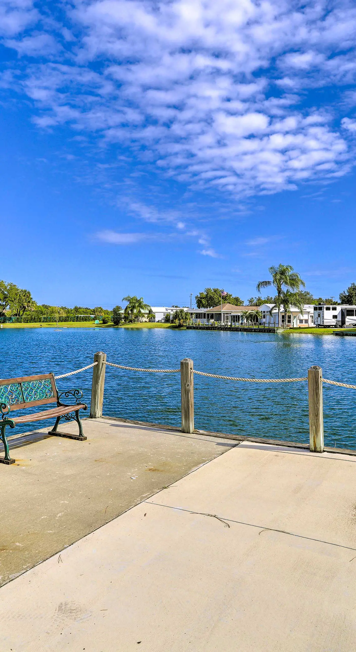 'The Shell House' in Titusville: Pool, Golf Access