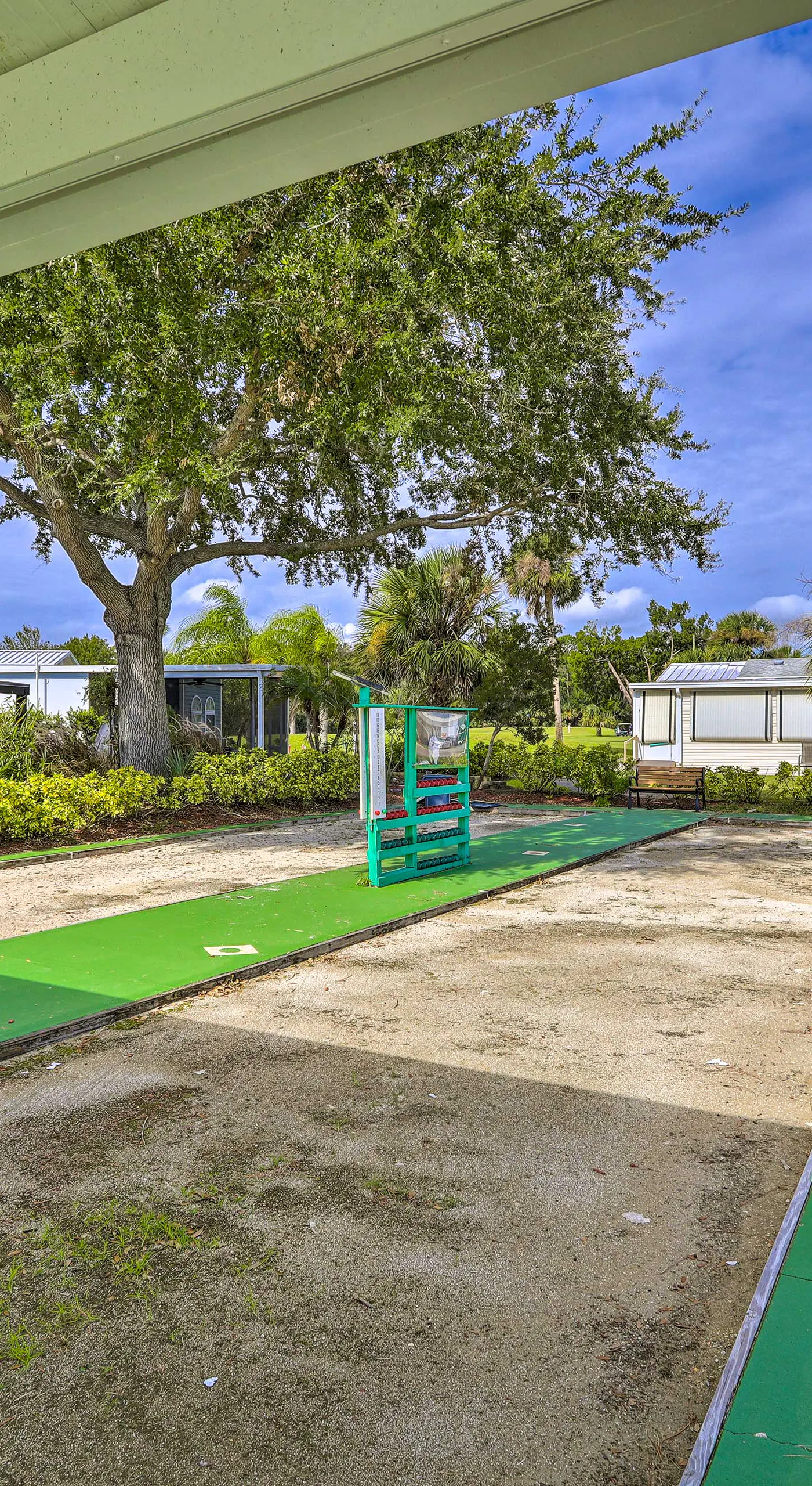 'The Shell House' in Titusville: Pool, Golf Access