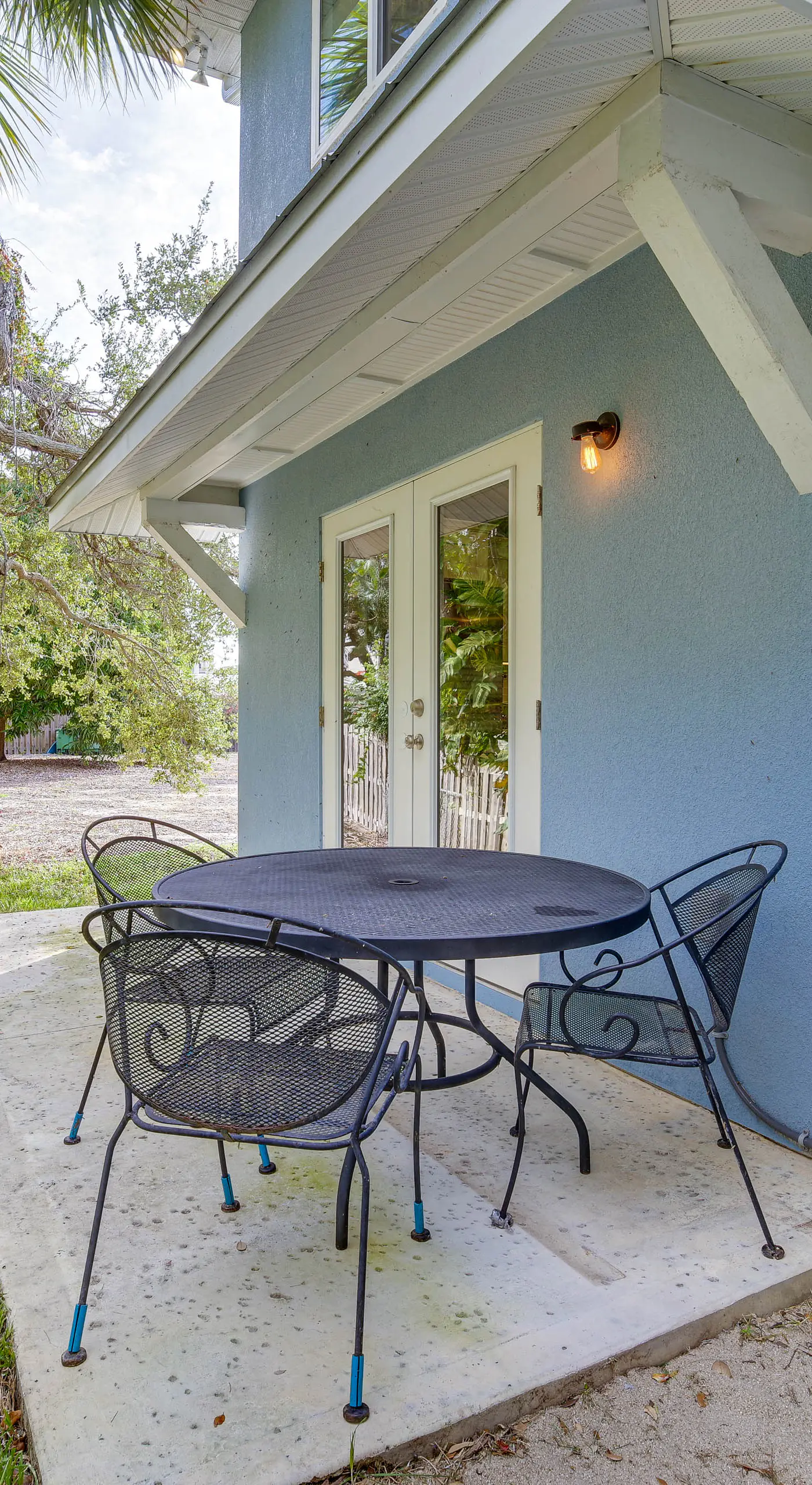 2-Story Cape Canaveral Home: Walk to Public Beach!