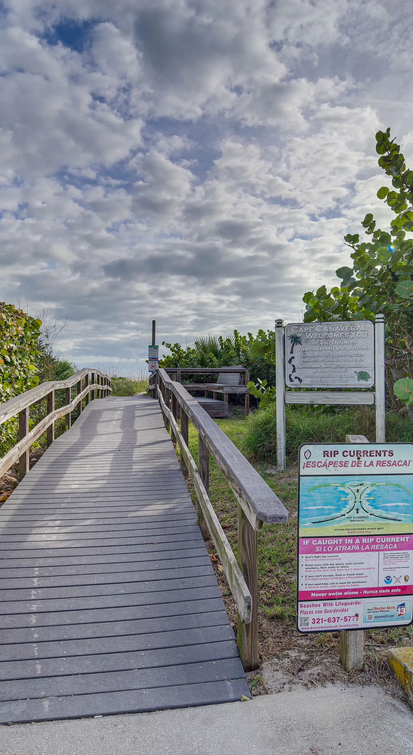 2-Story Cape Canaveral Home: Walk to Public Beach!