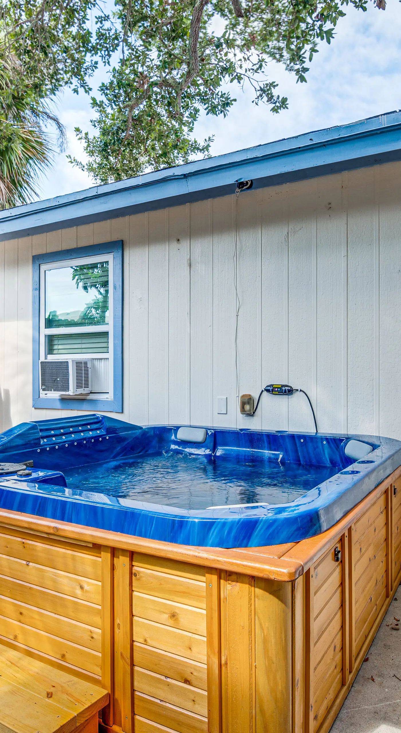 Cape Canaveral Cottage w/ Hot Tub: Walk to Beach