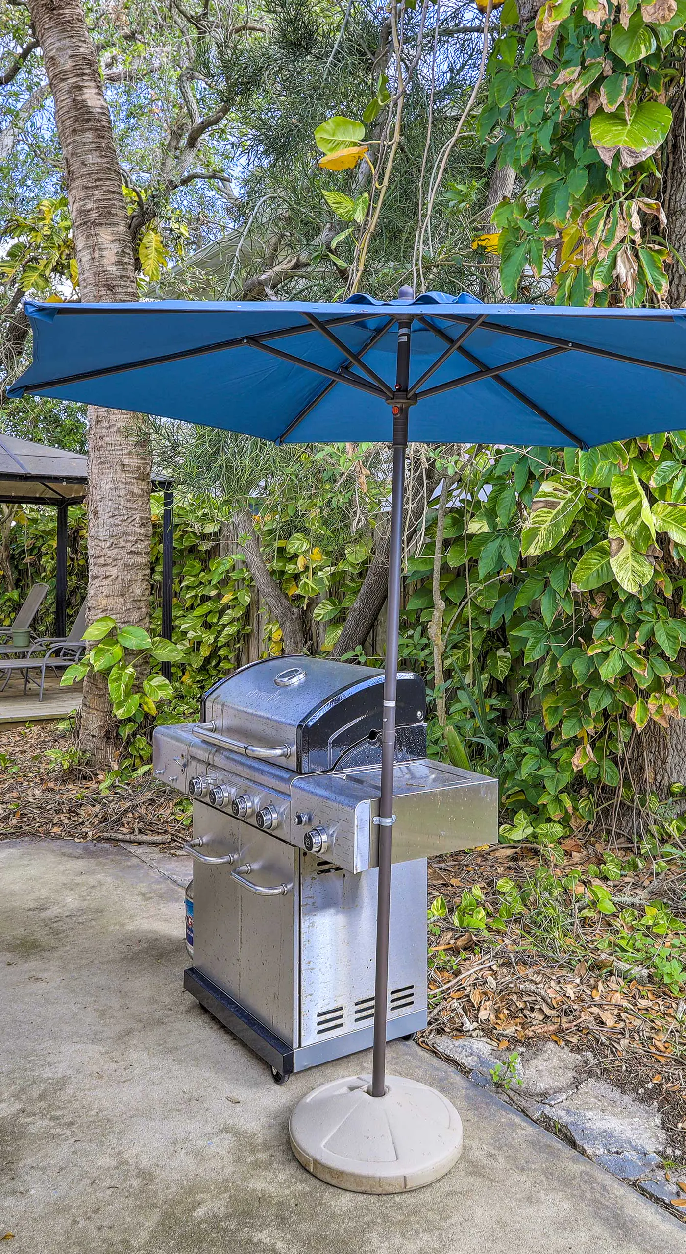 Cape Canaveral Cottage w/ Hot Tub: Walk to Beach
