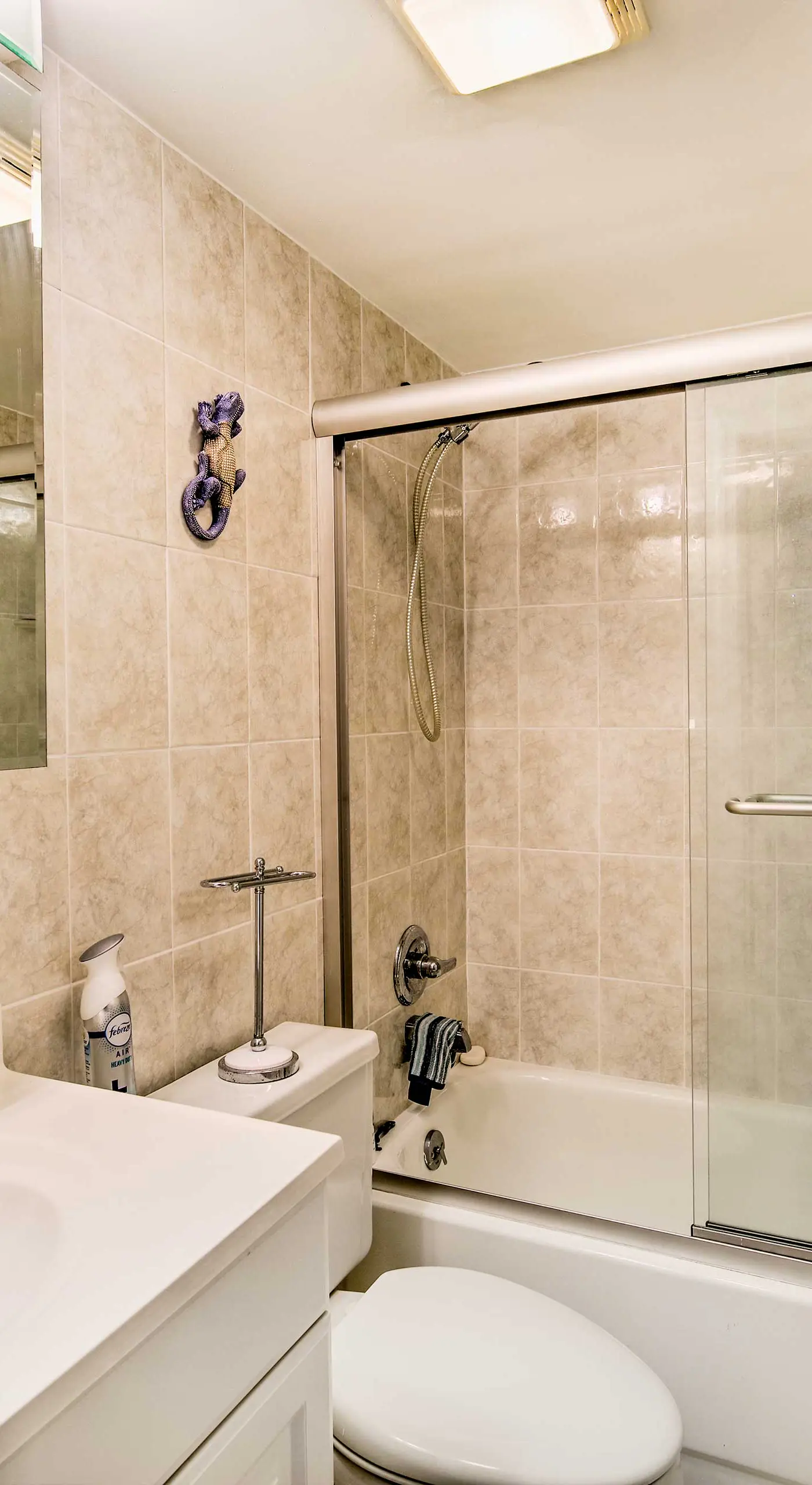 Lovely Fort Pierce Condo, Walk to Beach!