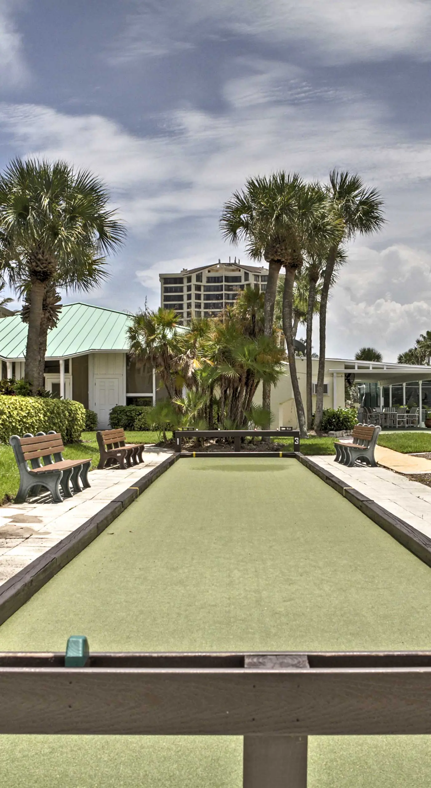 Sunny Ocean Village Beach Condo: Community Pool