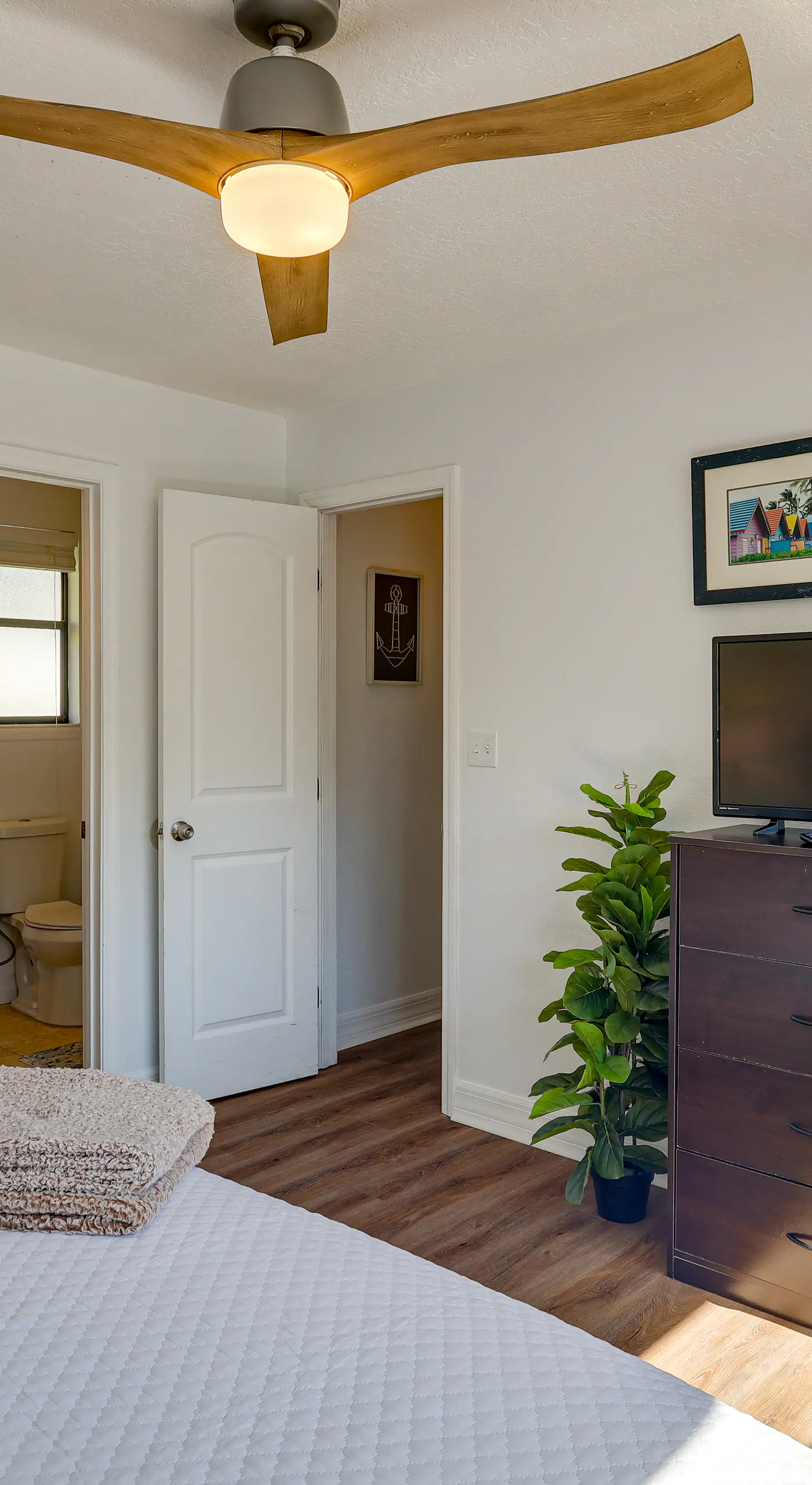 Breezy Cape Canaveral Townhome ~ 1 Mi to Beach!
