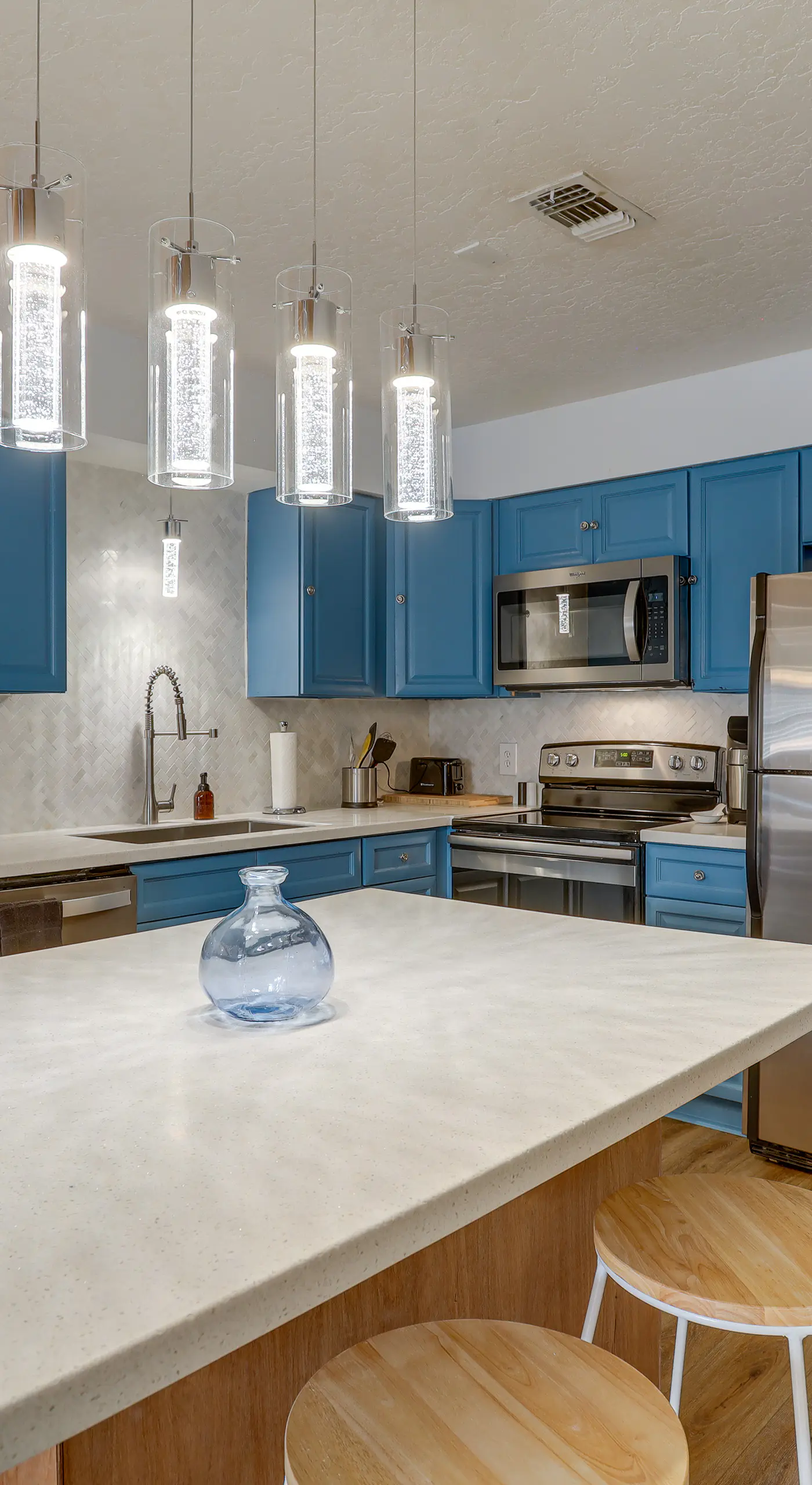 Breezy Cape Canaveral Townhome ~ 1 Mi to Beach!