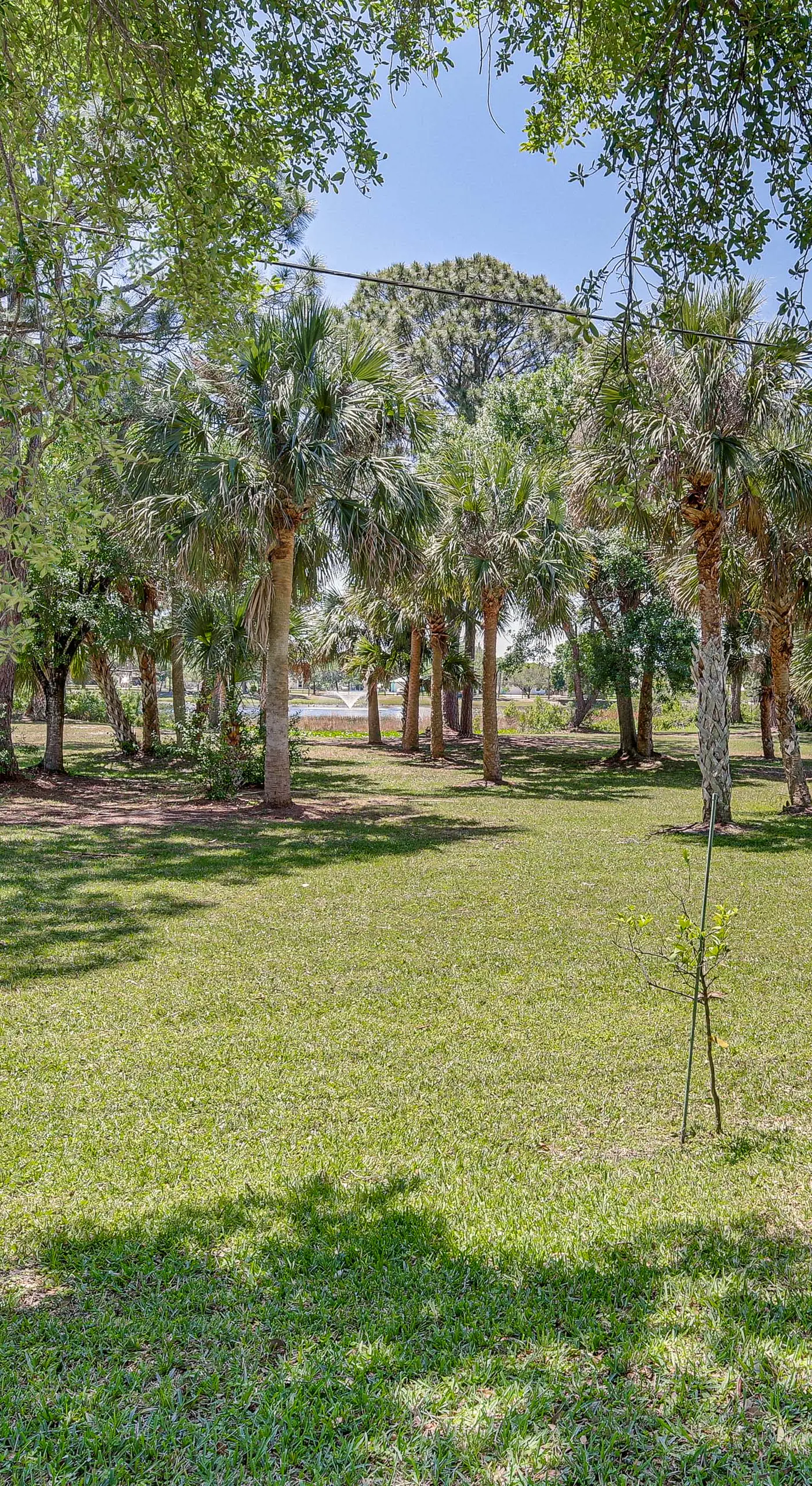 Pet-Friendly Sebastian Home: w/ Porch + Lake View!
