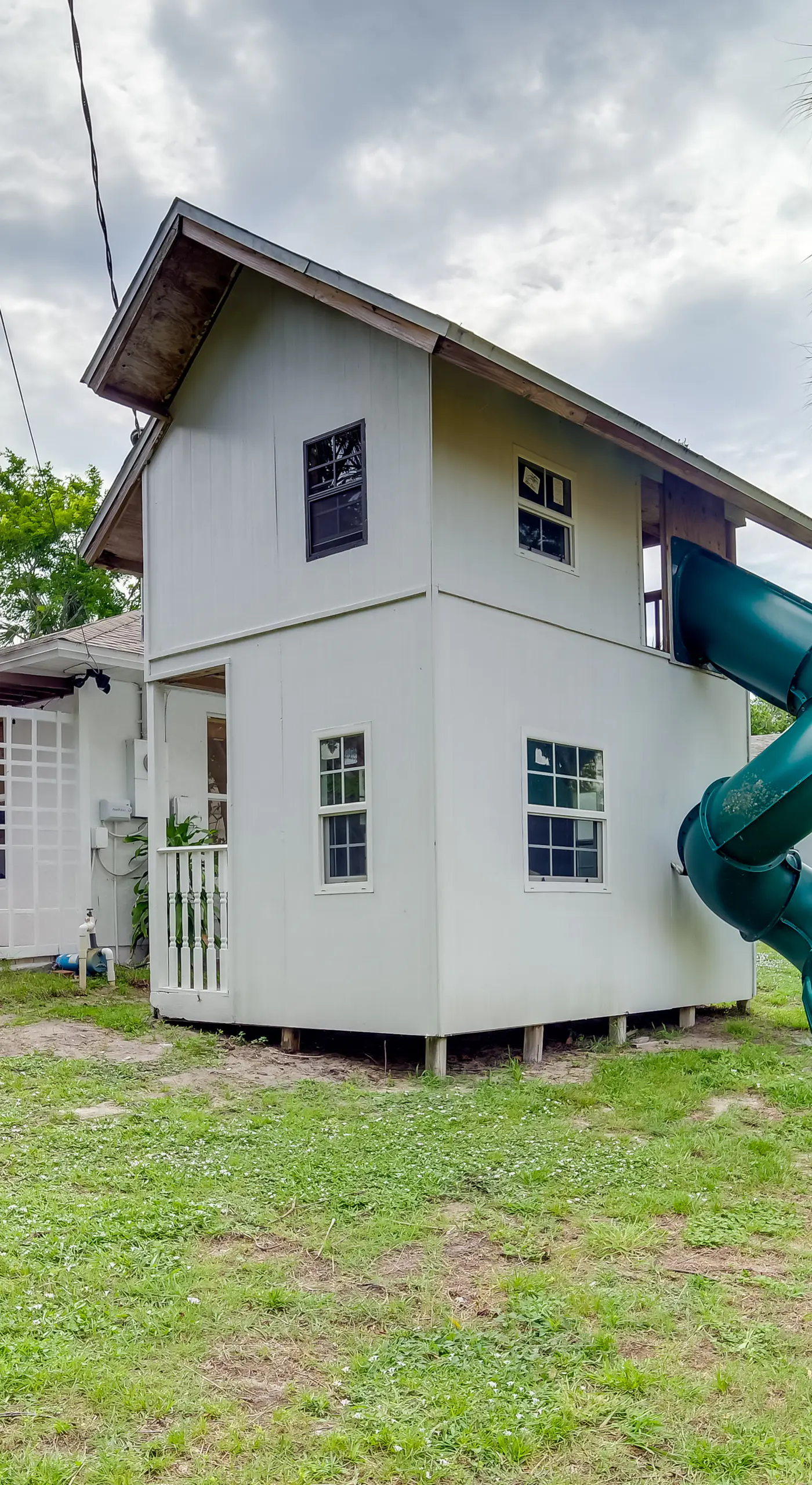 'Casa Blanco' Escape w/ Fire Pit in Sebastian!