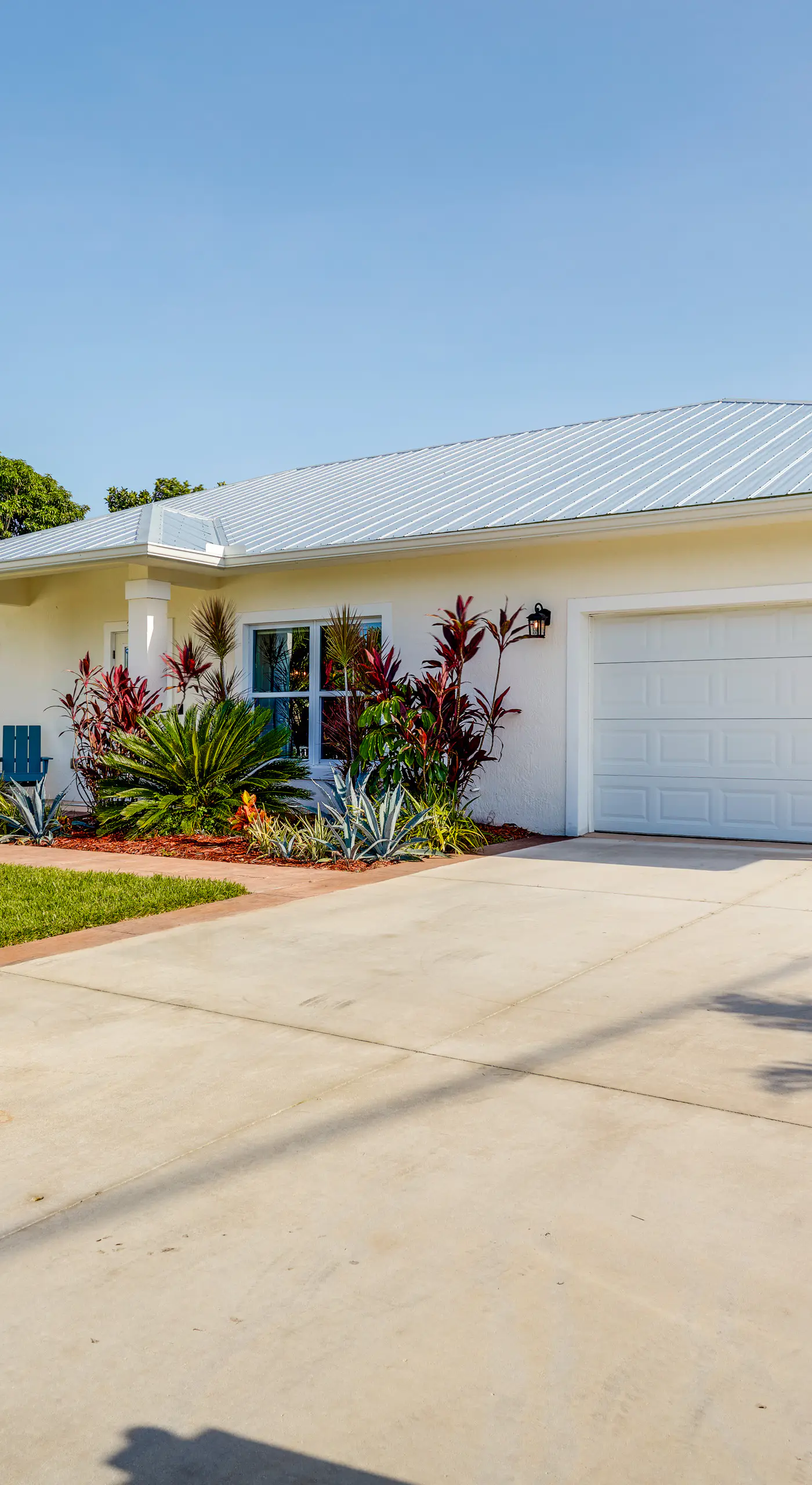 Florida Gem: Saltwater Pool By Beaches & Kayaking!