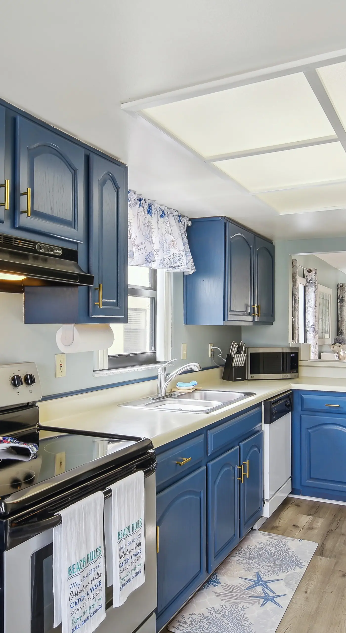 Cocoa Beach Vacation Rental - Walk to Pier!