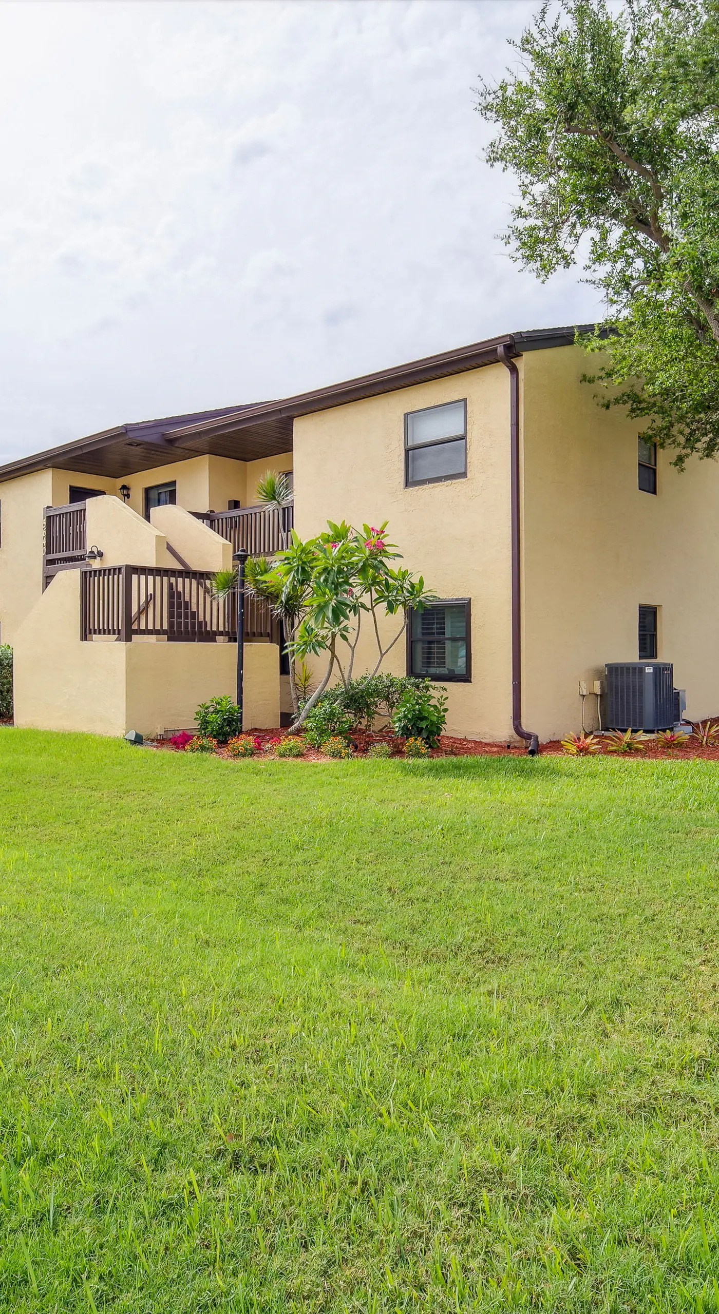 Cocoa Beach Vacation Rental - Walk to Pier!