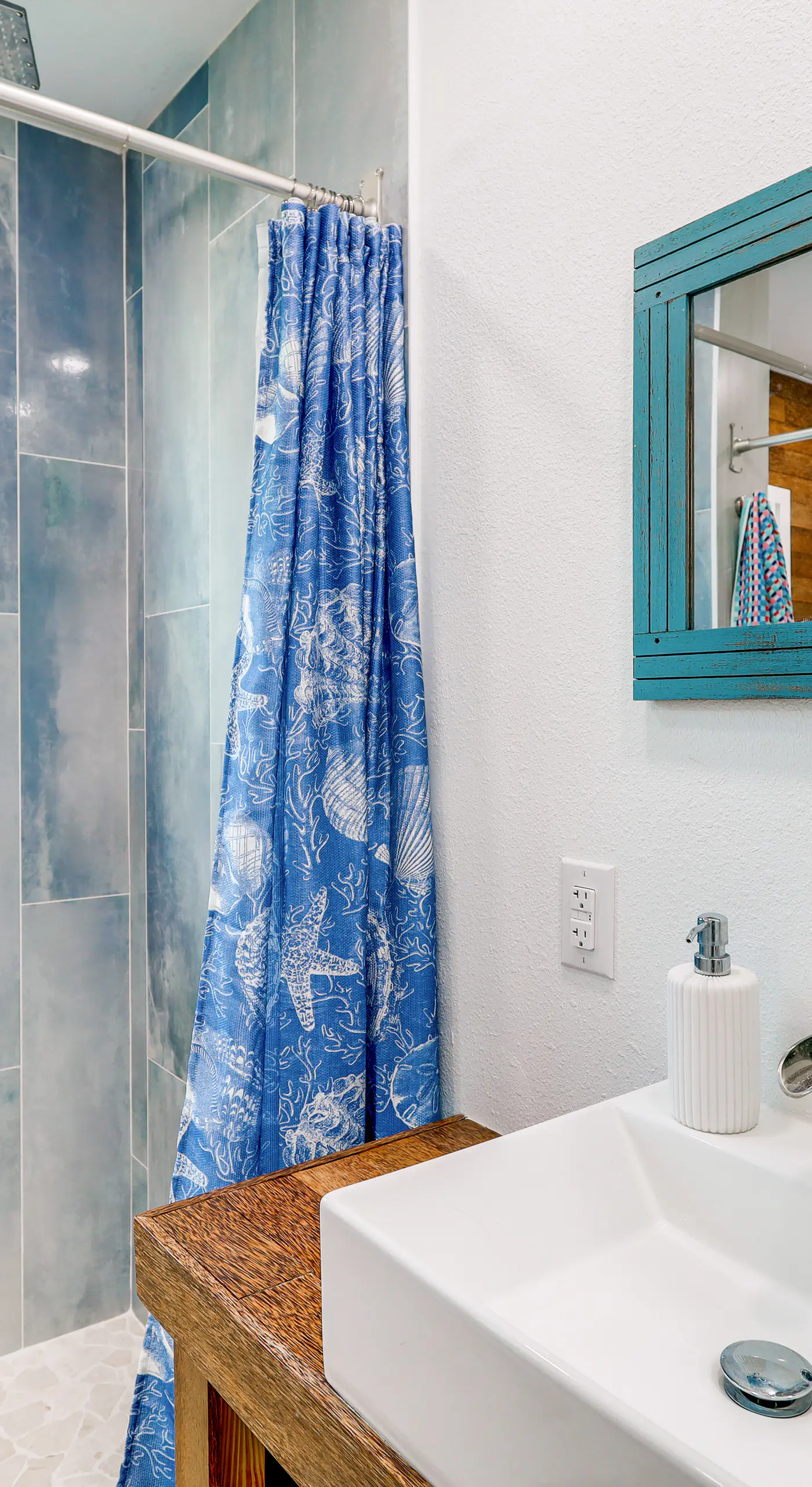 Pet-Friendly Cocoa Beach Home: Walk to Beach!