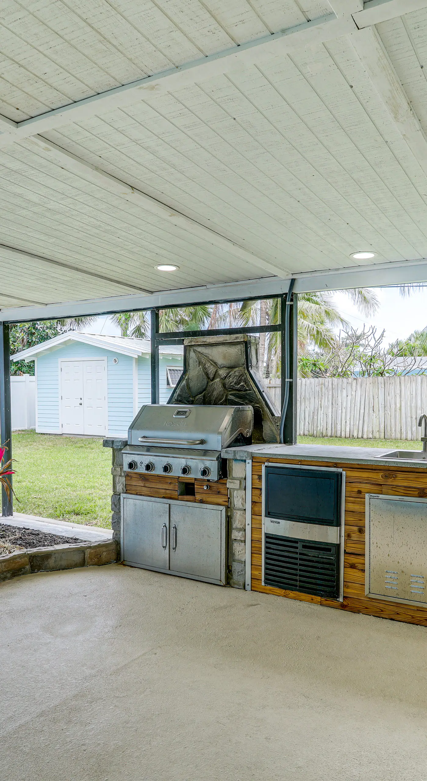 Pet-Friendly Cocoa Beach Home: Walk to Beach!