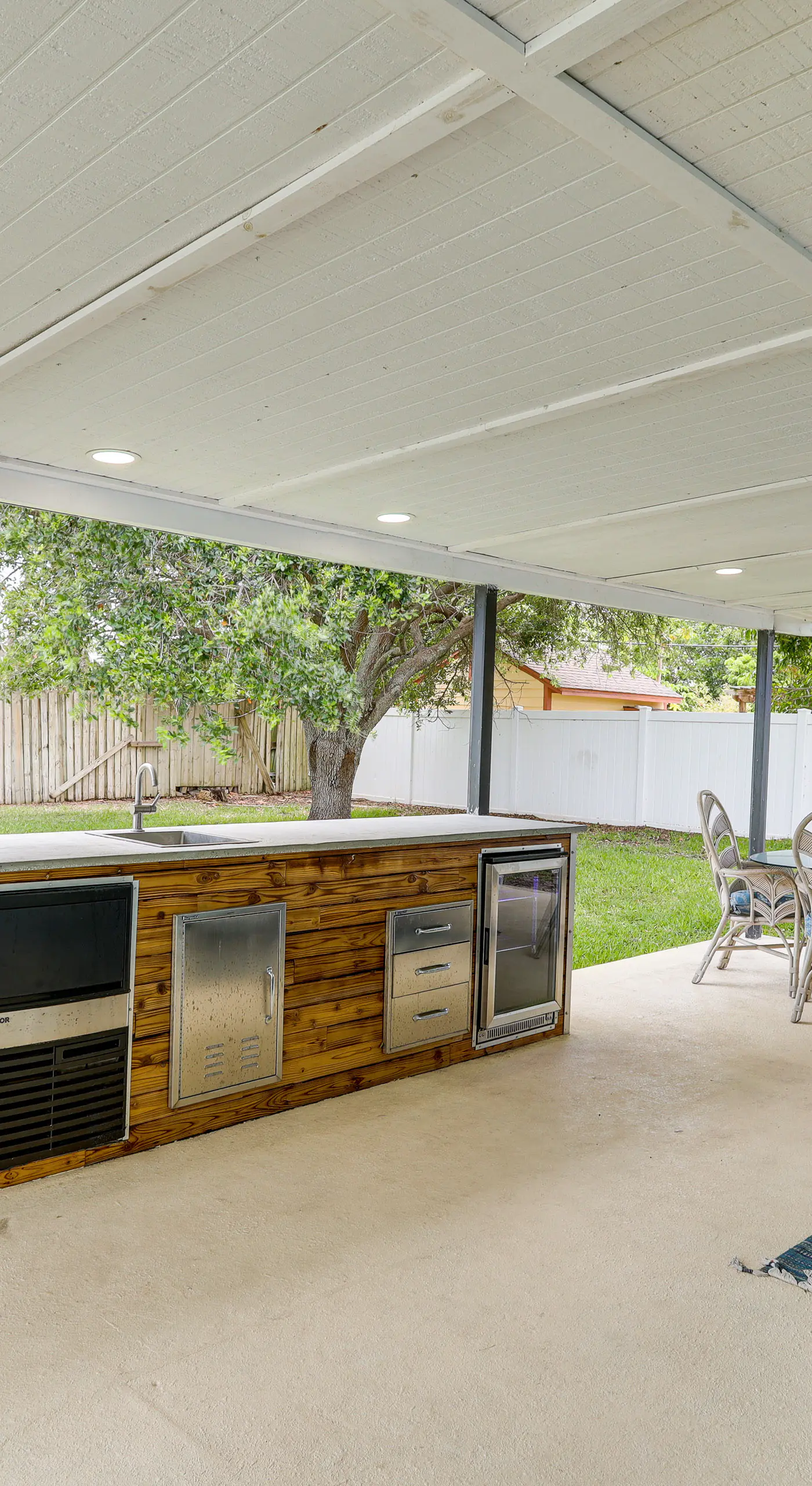 Pet-Friendly Cocoa Beach Home: Walk to Beach!