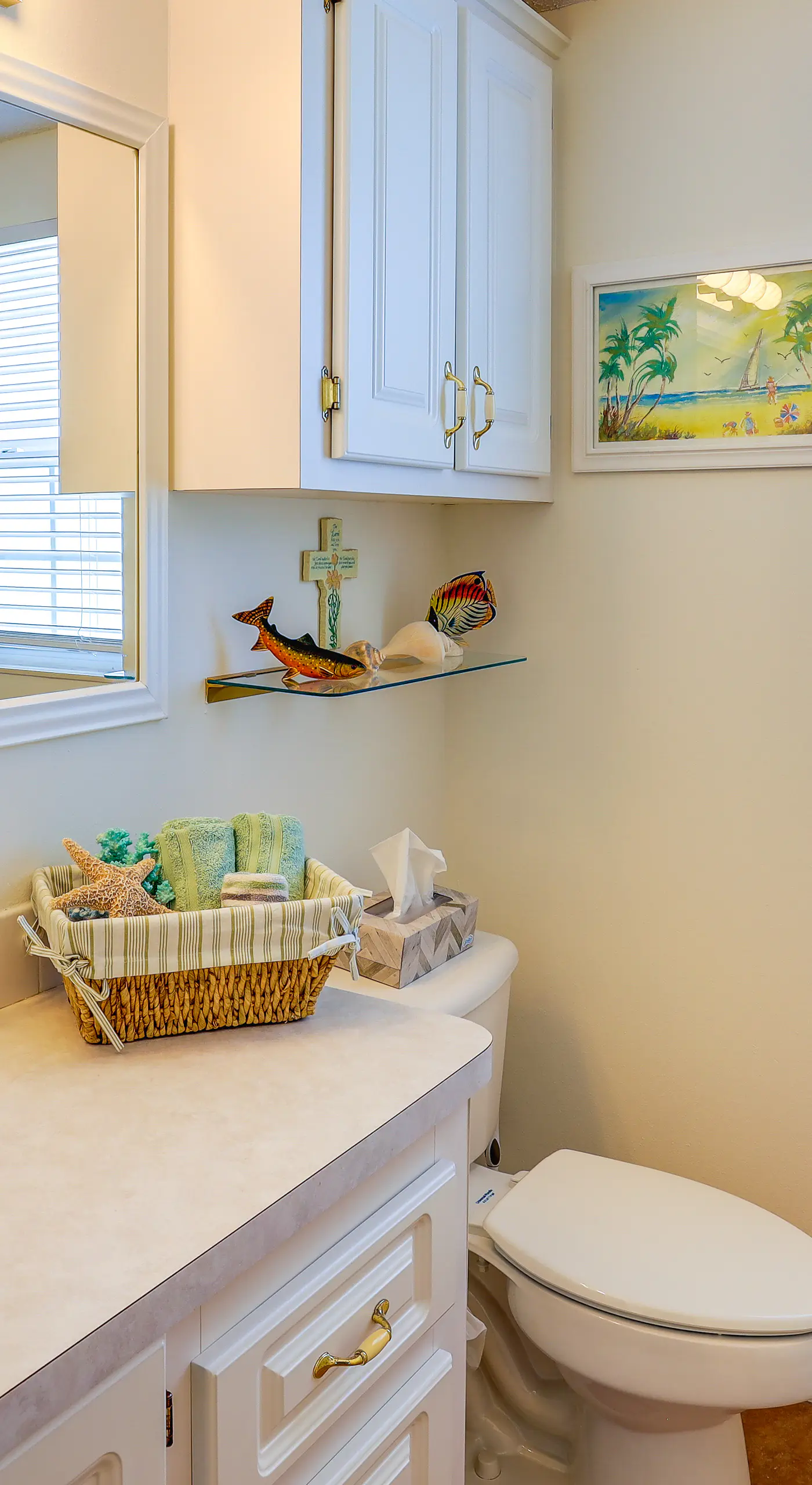 Pool Access, Walk to Beach! Cozy Jensen Beach Home