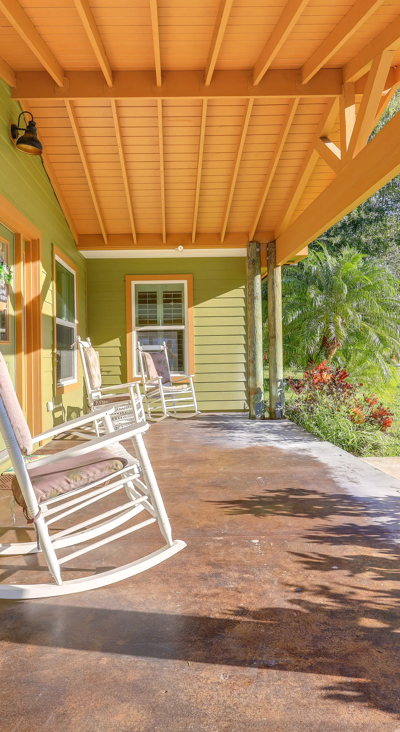 Pet-Friendly Fort Pierce Home w/ Screened Porch!